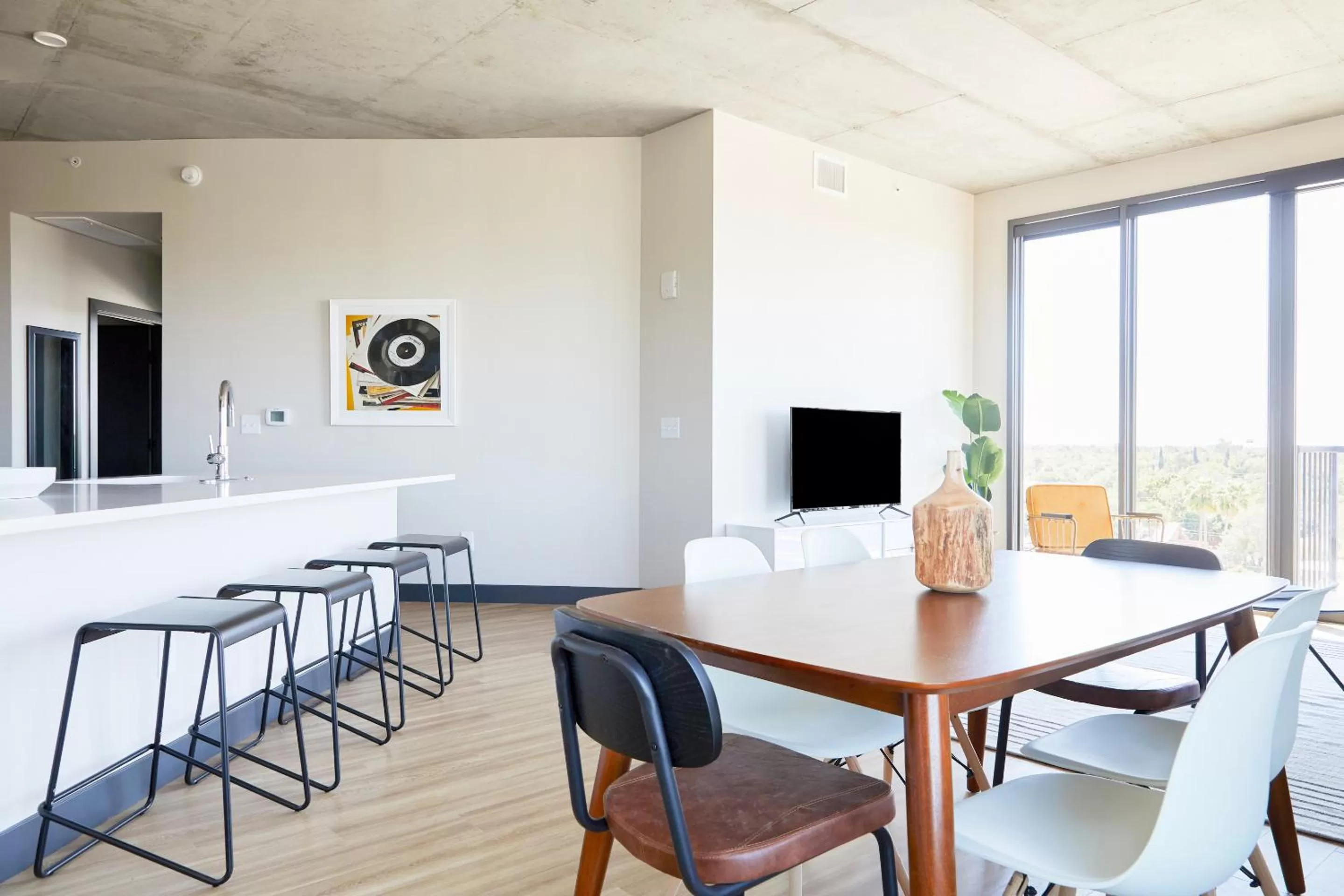 Three-Bedroom Apartment in Sonder by Marriott Bonvoy Mill Ave Apartments Tempe