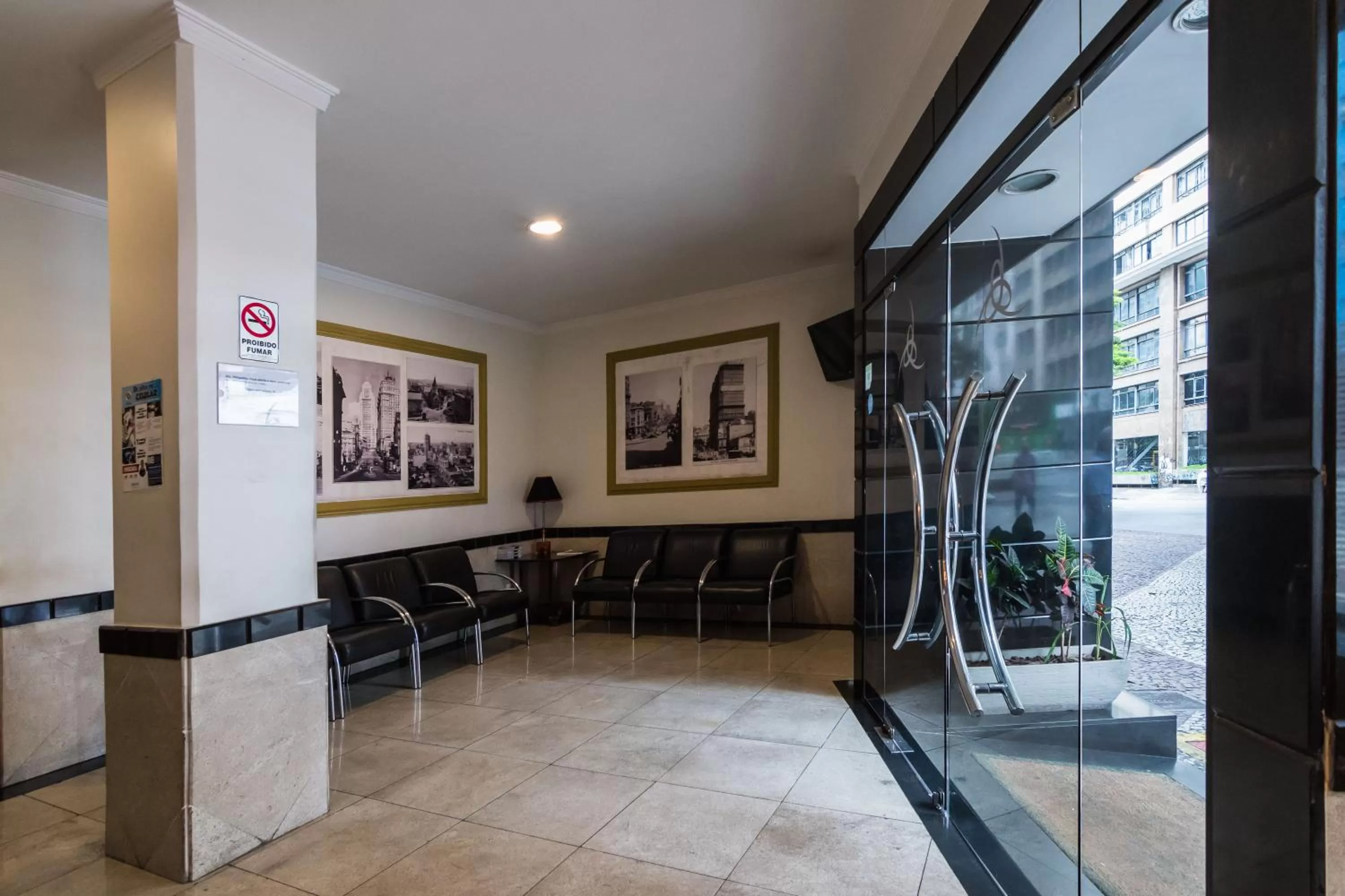 Lobby or reception in Cinelandia Hotel