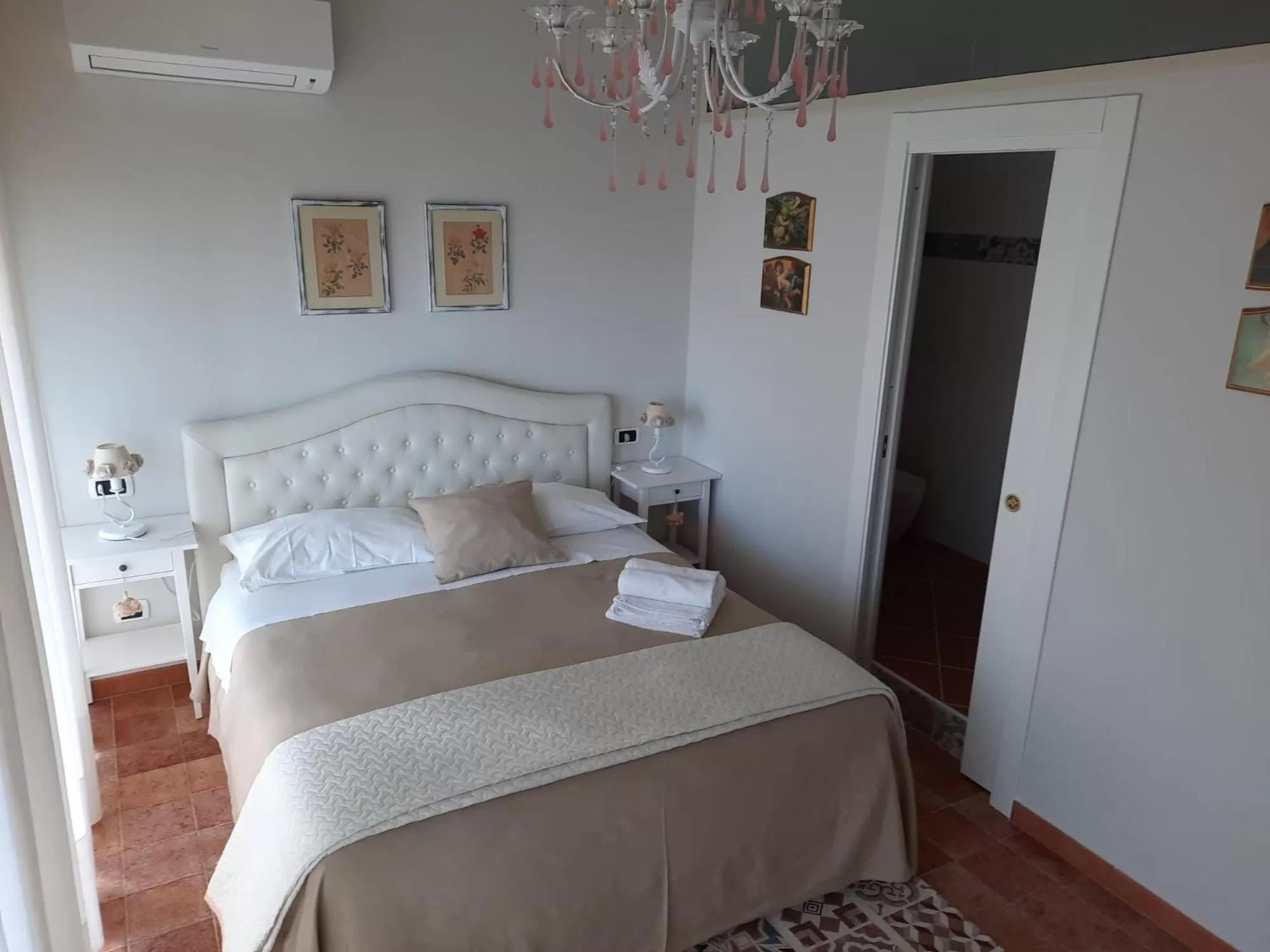 Double Room with Balcony in B&B Greco Home