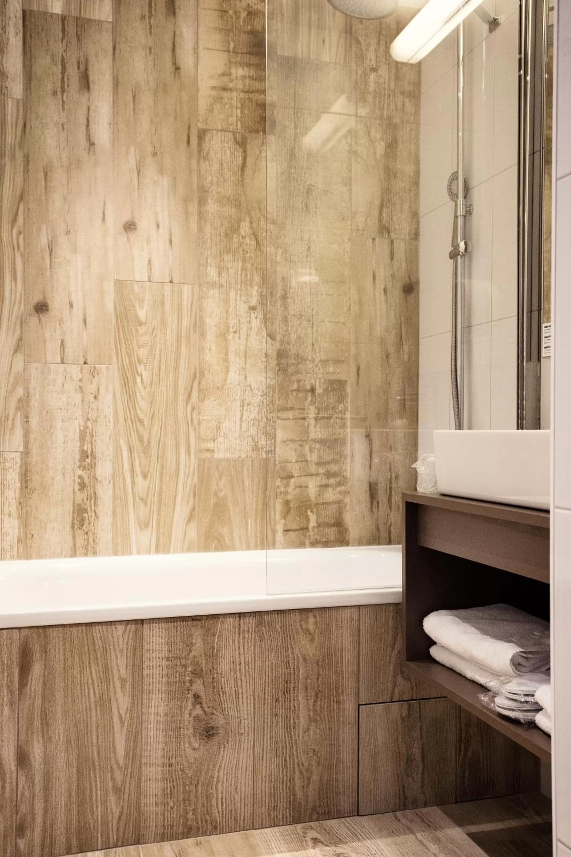 Bathroom in SOWELL HOTELS Le Parc & Spa