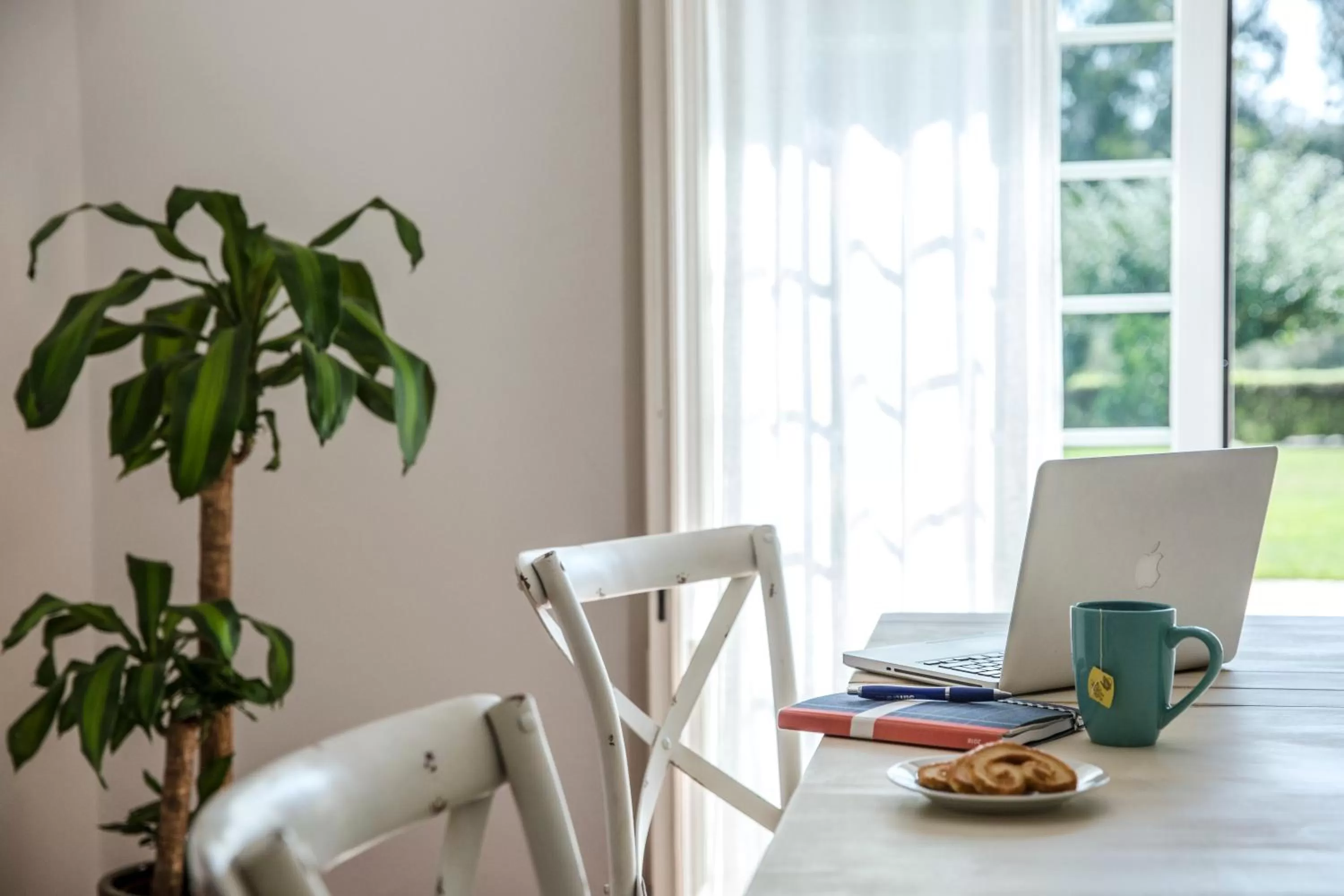 Lounge or bar in Quinta do Pé Descalço - Country Guesthouse in Sintra