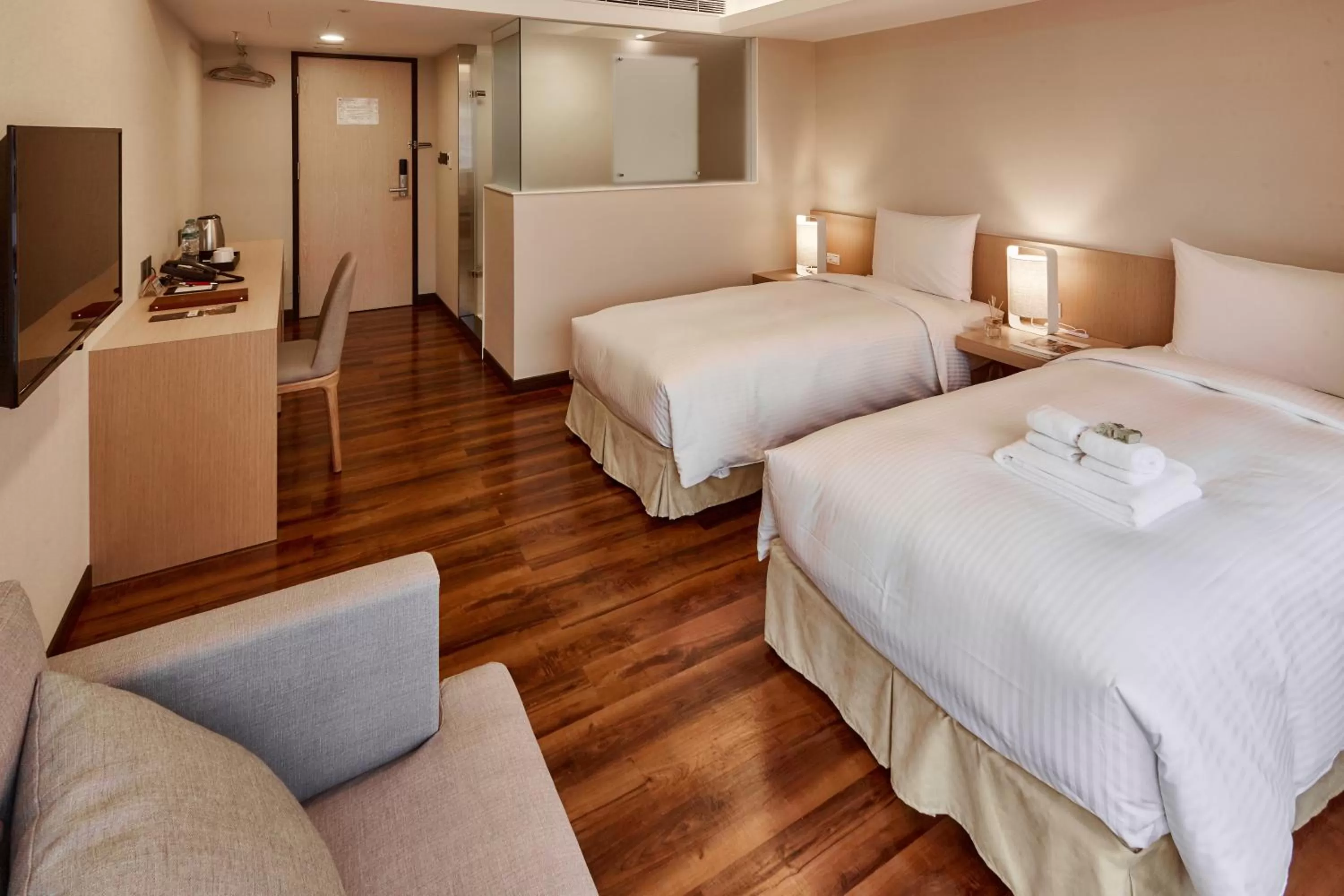 Twin Room with City View in Eastin Taipei Hotel