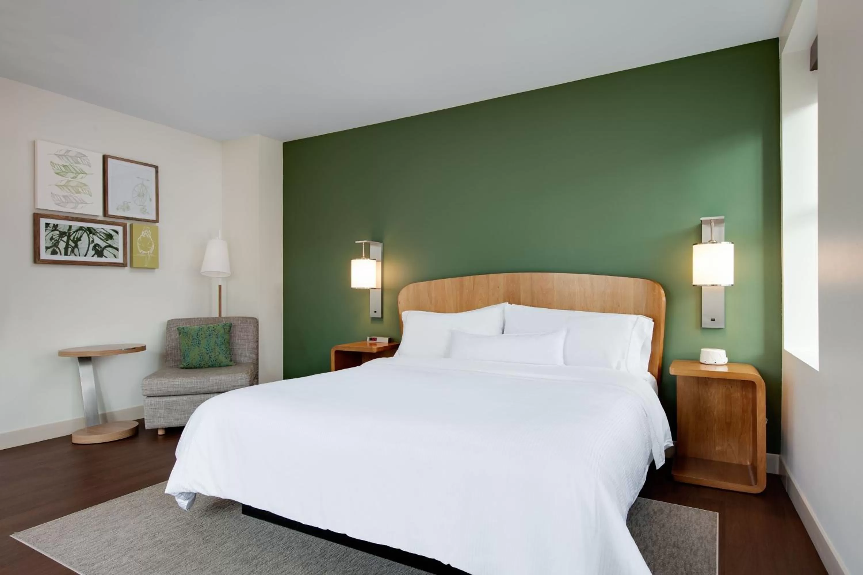 Photo of the whole room, Bed in Element Detroit at the Metropolitan