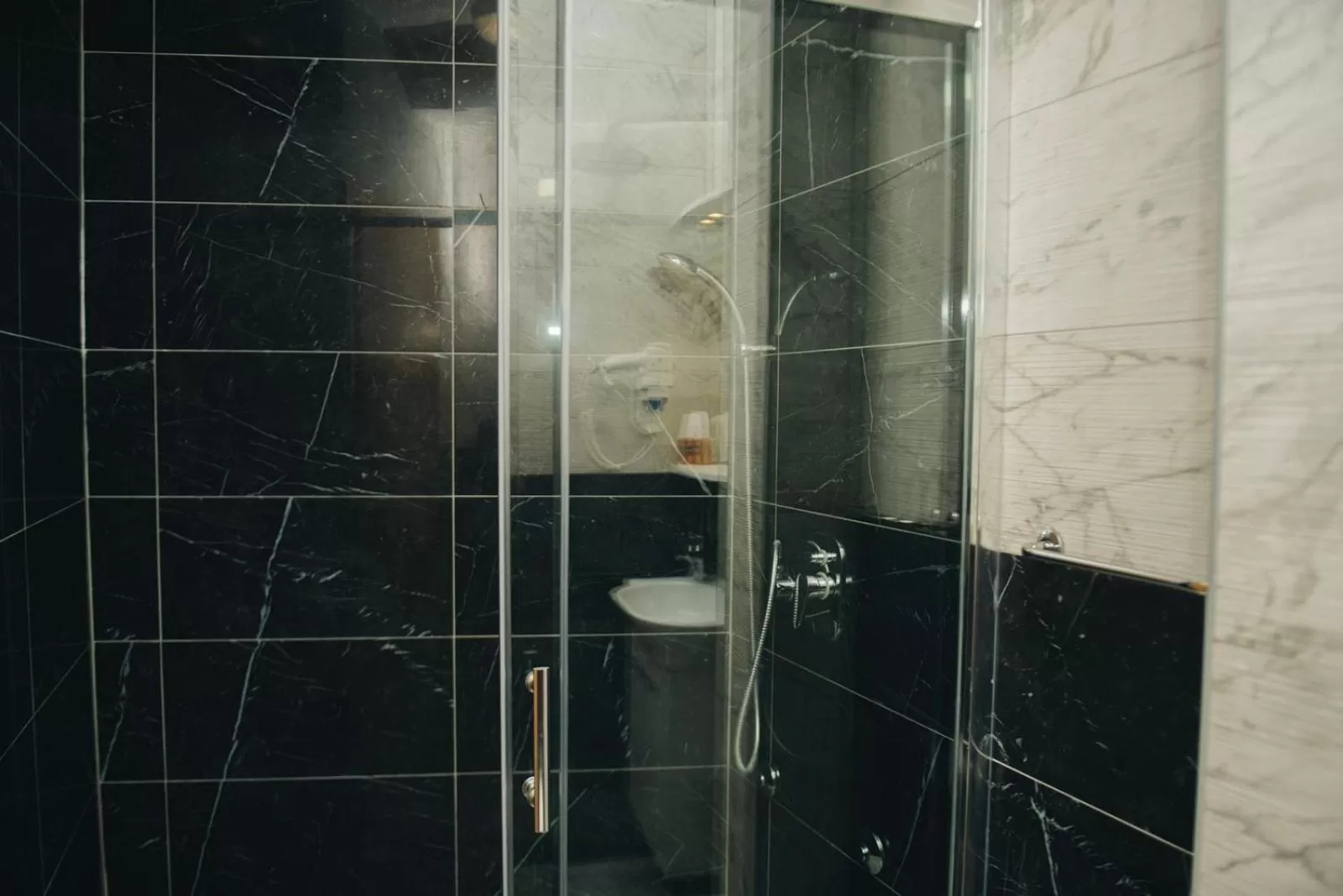 Bathroom in Hotel - Villa Lejla