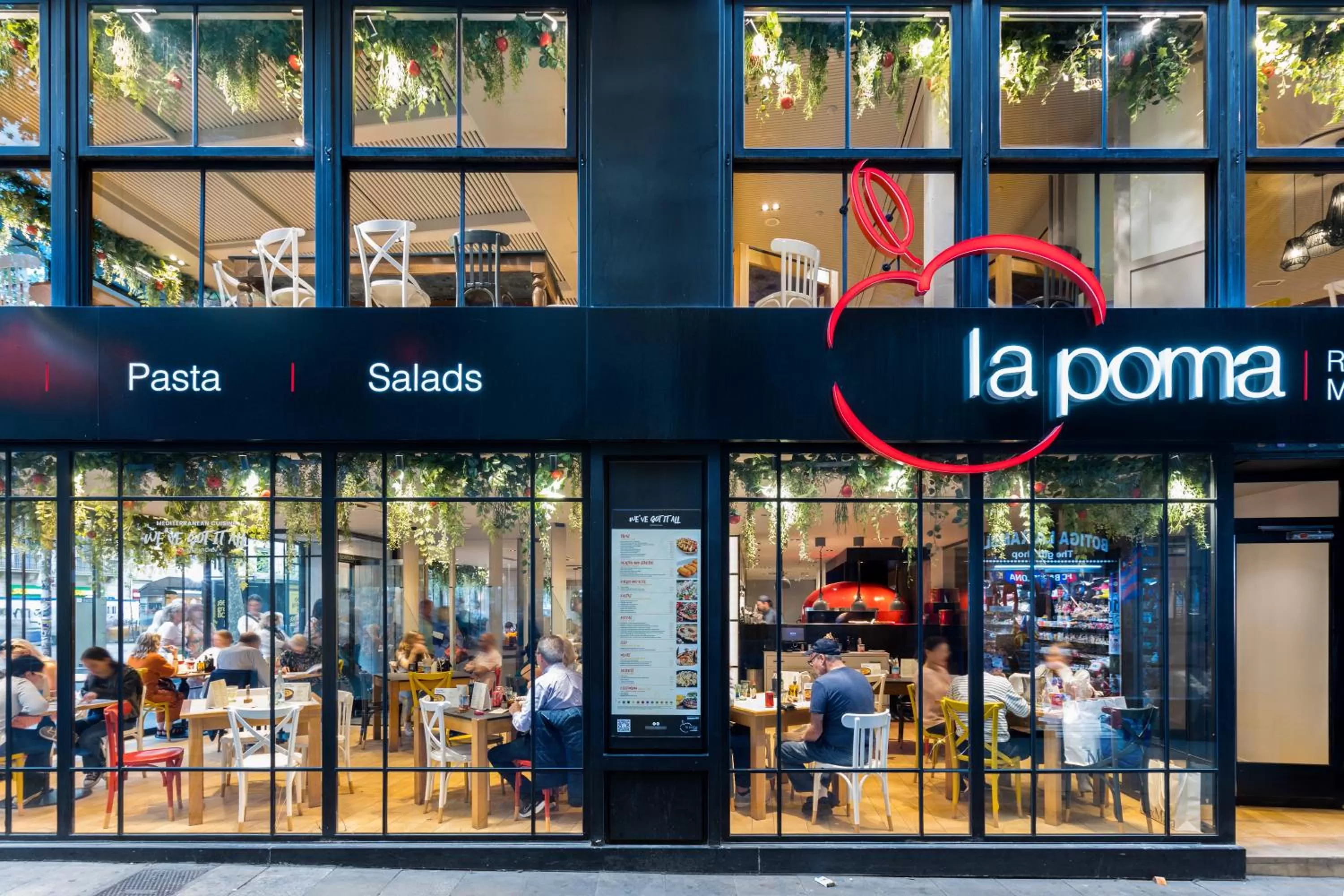 Restaurant/places to eat in Royal Ramblas