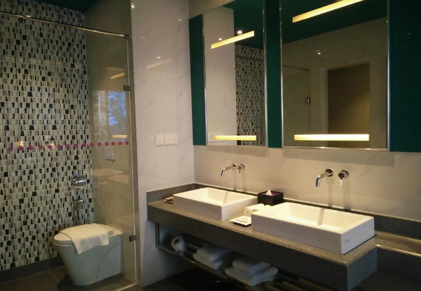 Bathroom in Avangio Hotel