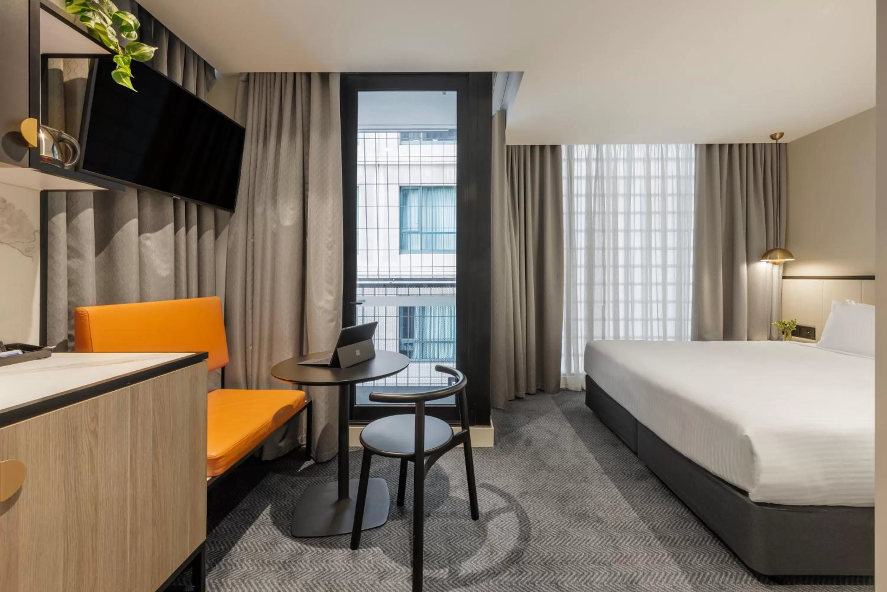 Bed in Brady Hotels Jones Lane