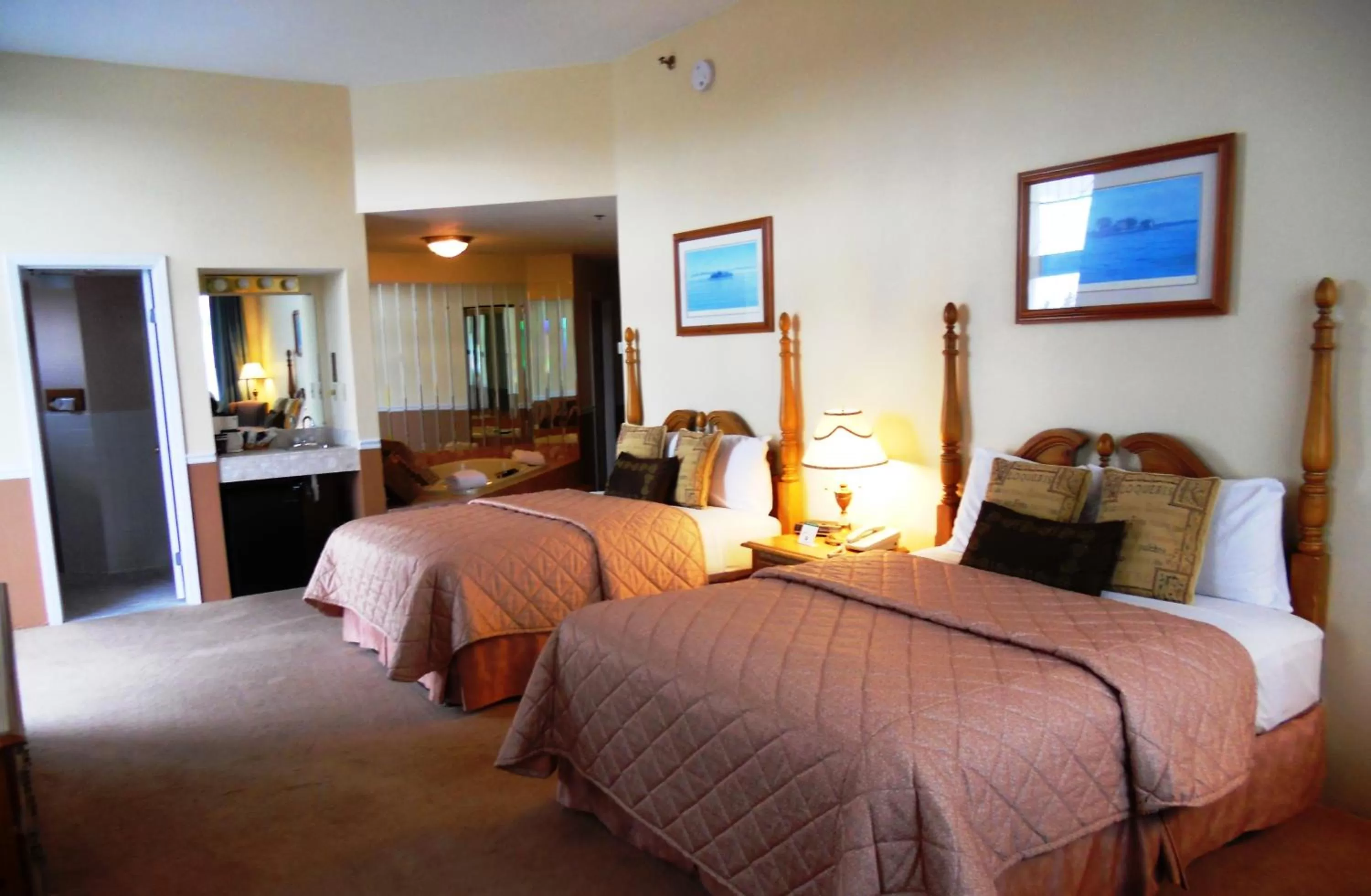 Riveredge Resort Hotel