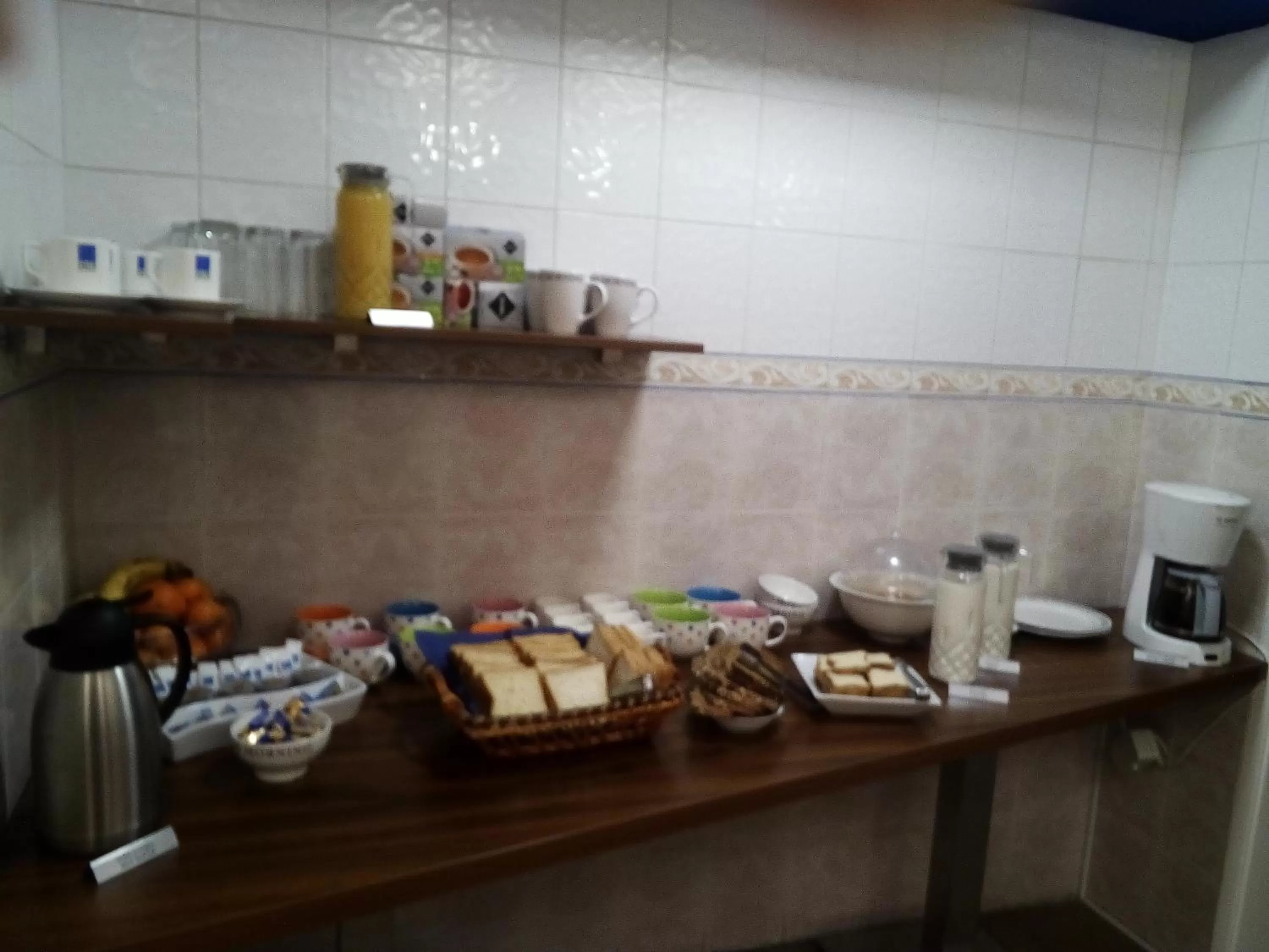 Breakfast, Kitchen/Kitchenette in B&B Galeb