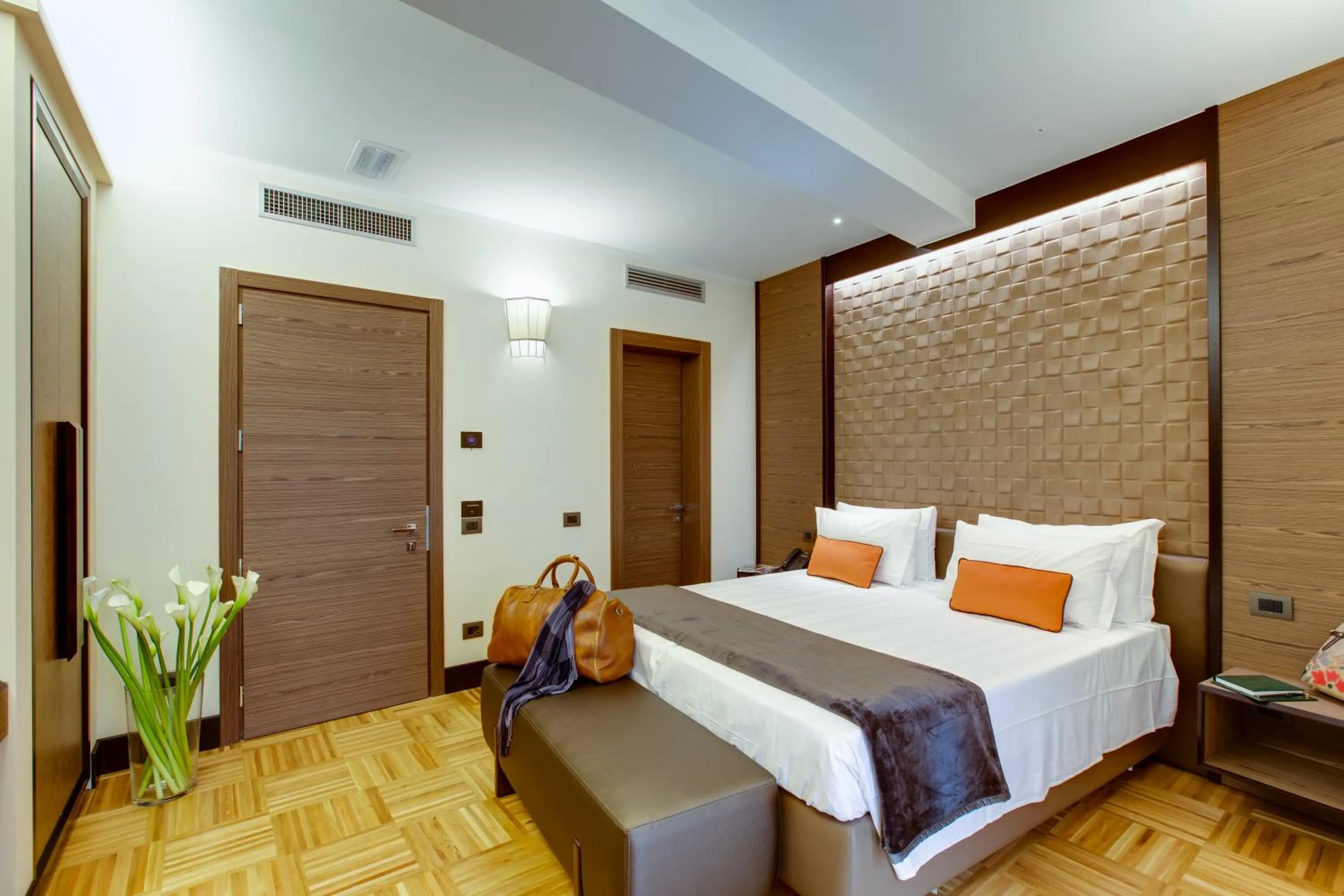 Photo of the whole room, Bed in Solo Experience Hotel