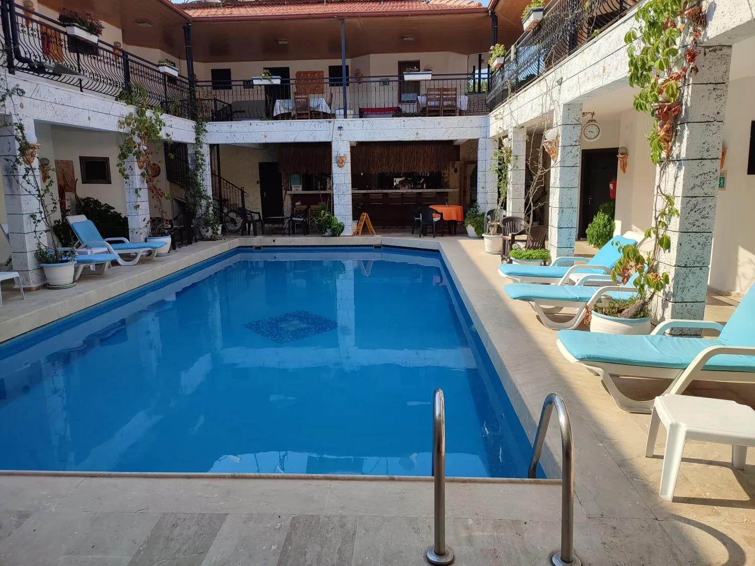 Swimming pool in Han Dalyan Hotel