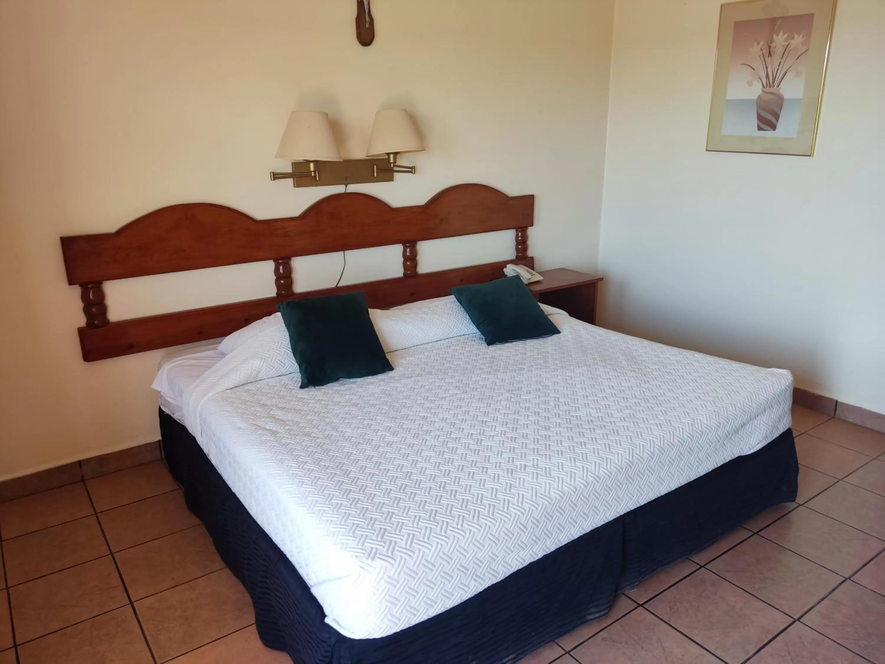 Bed in Hotel Posada Santa Fe Sabinas