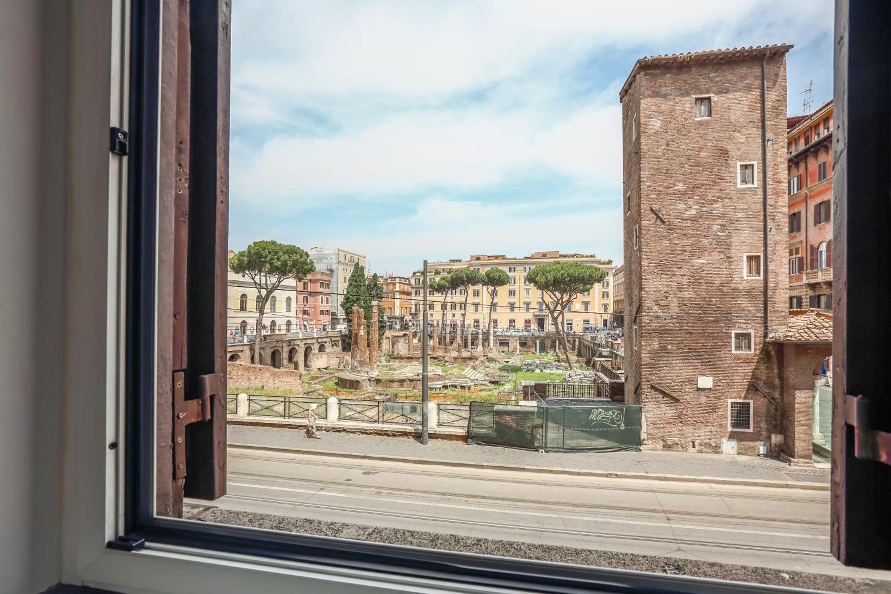 City view in History Suite