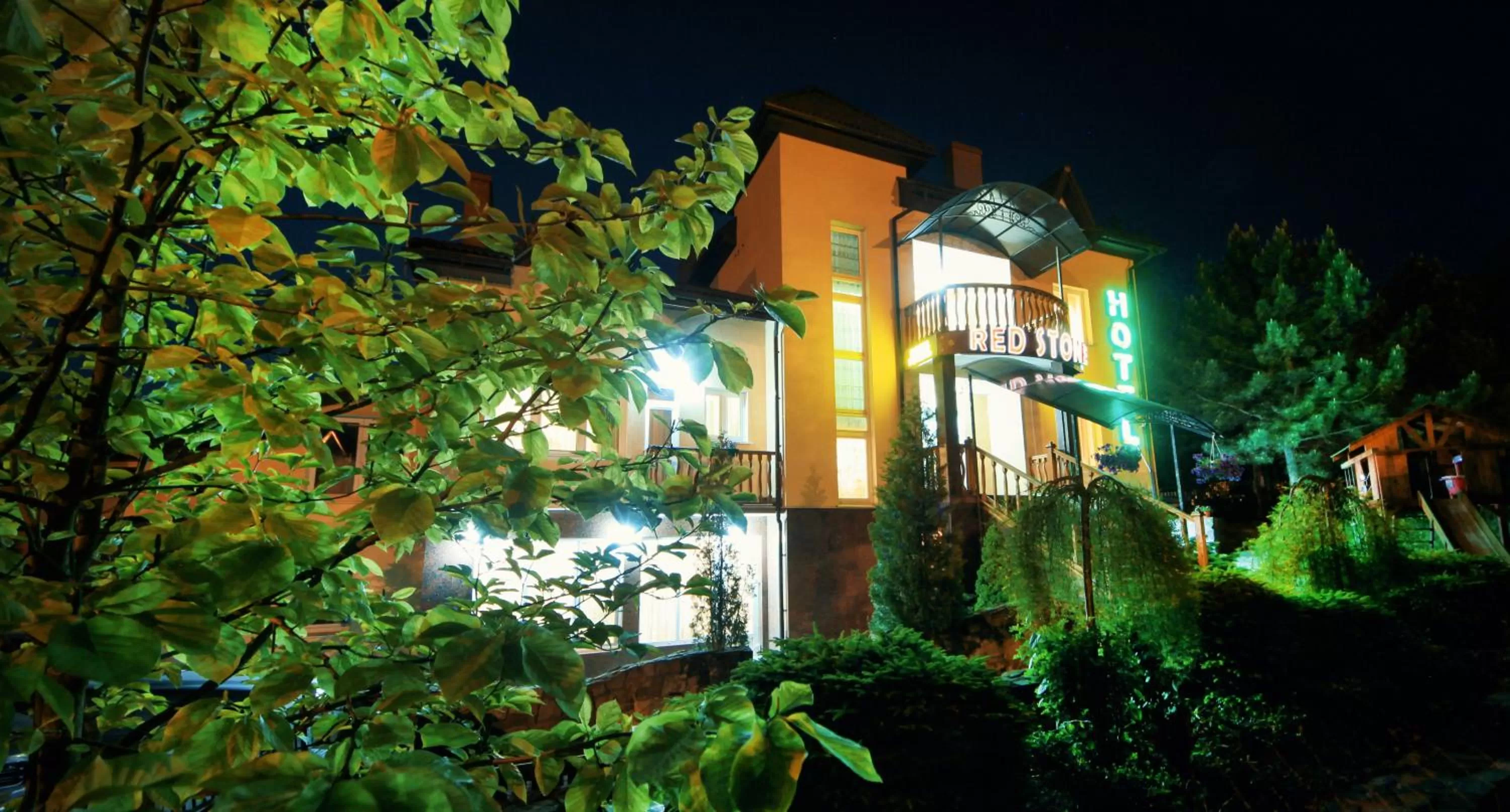 Property building in Red Stone