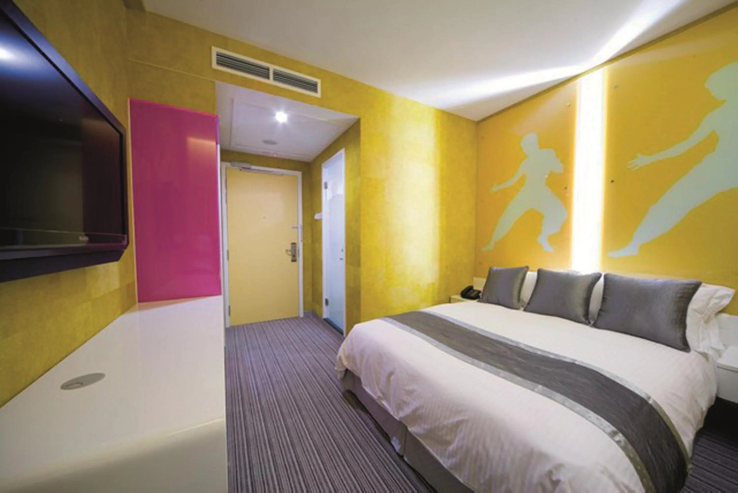 Deluxe Double or Twin Room in Hotel Re! @ Pearl's Hill