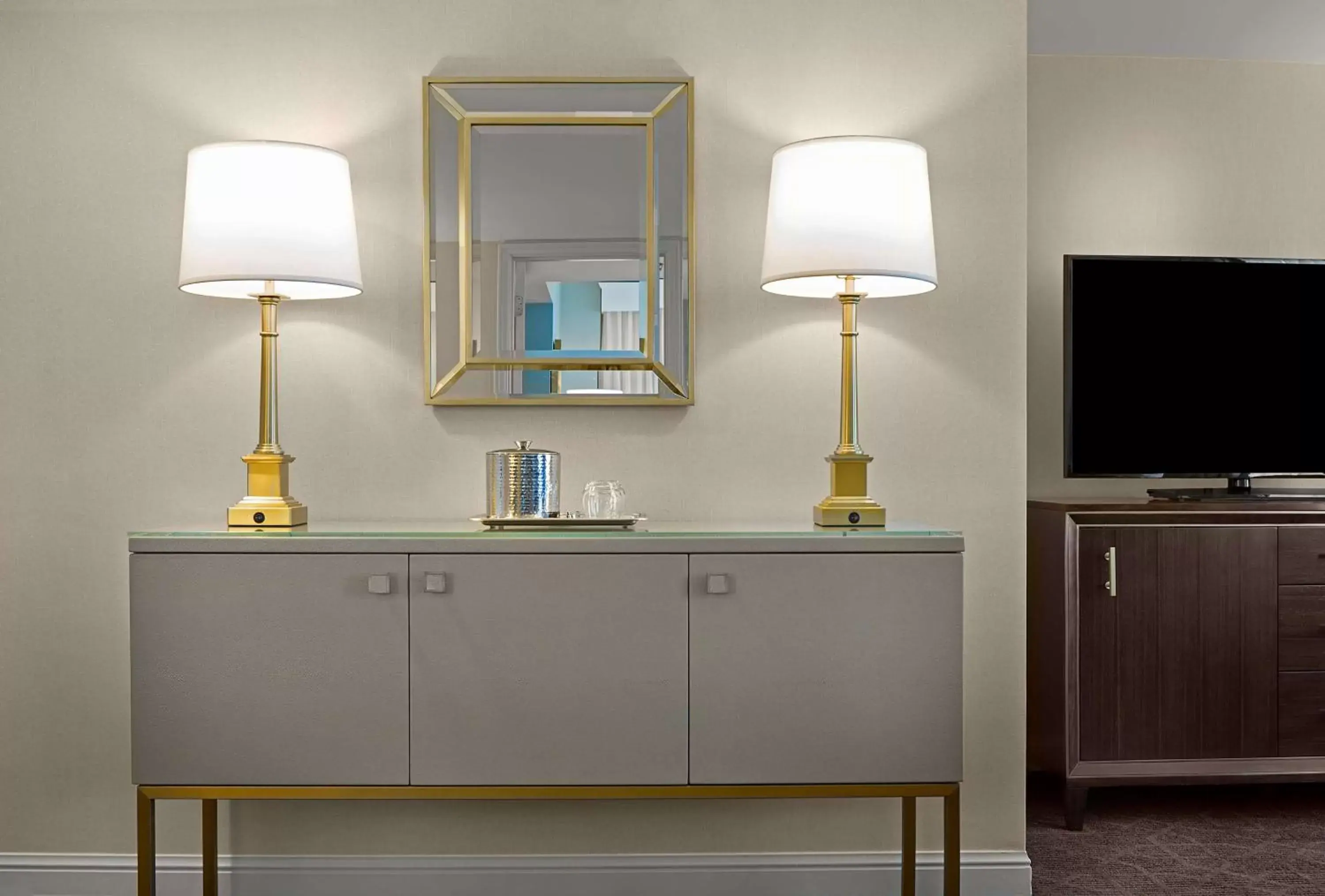 One Bedroom Suite - King - Mobility/Hearing Accessible - Roll-In Shower in The Royal Sonesta Chase Park Plaza St Louis One Bedroom Suite - King - Mobility/Hearing Accessible - Roll-In Shower in The Royal Sonesta Chase Park Plaza St Louis