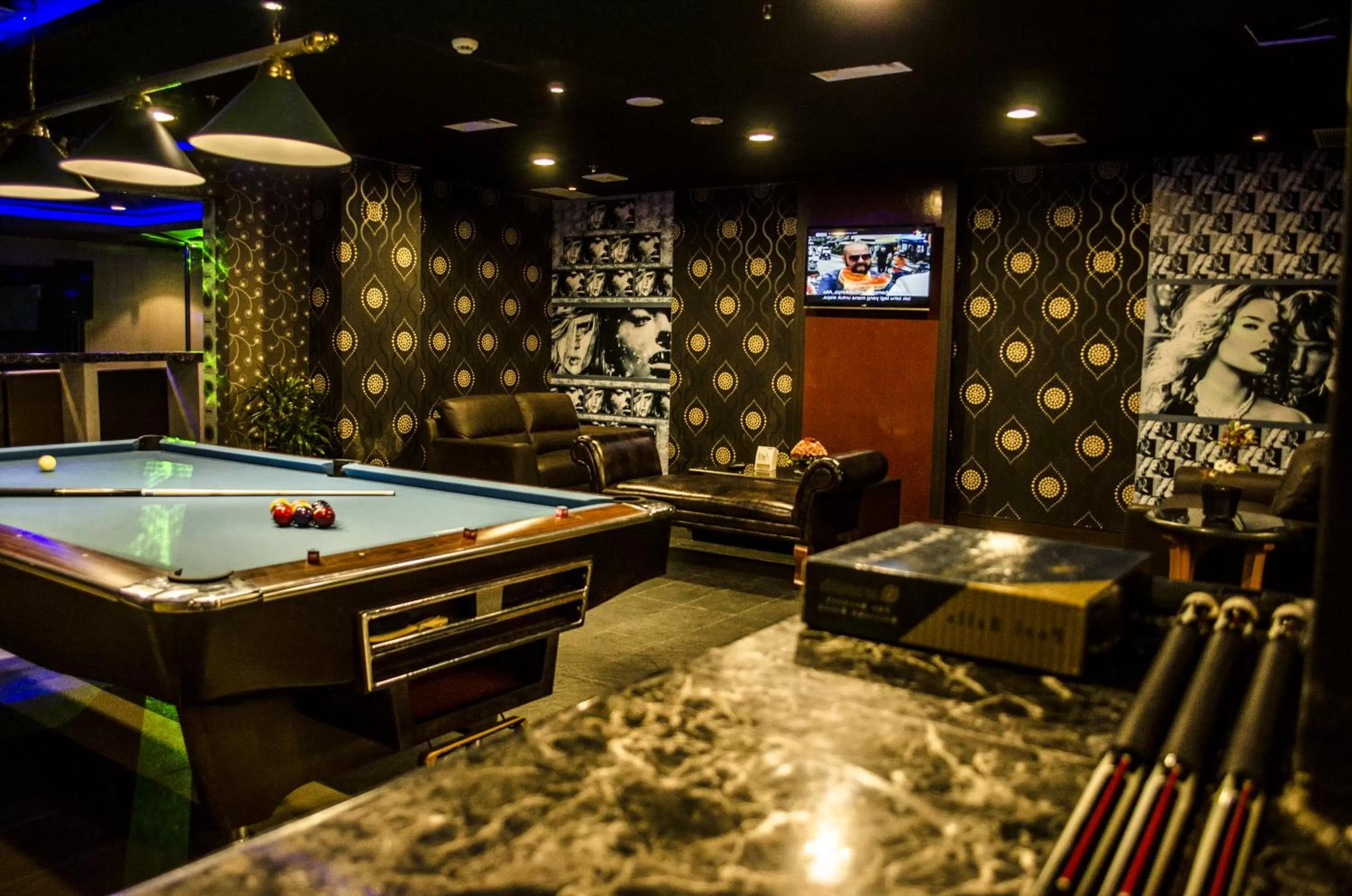 Billiard in Swiss-Belhotel Maleosan Manado