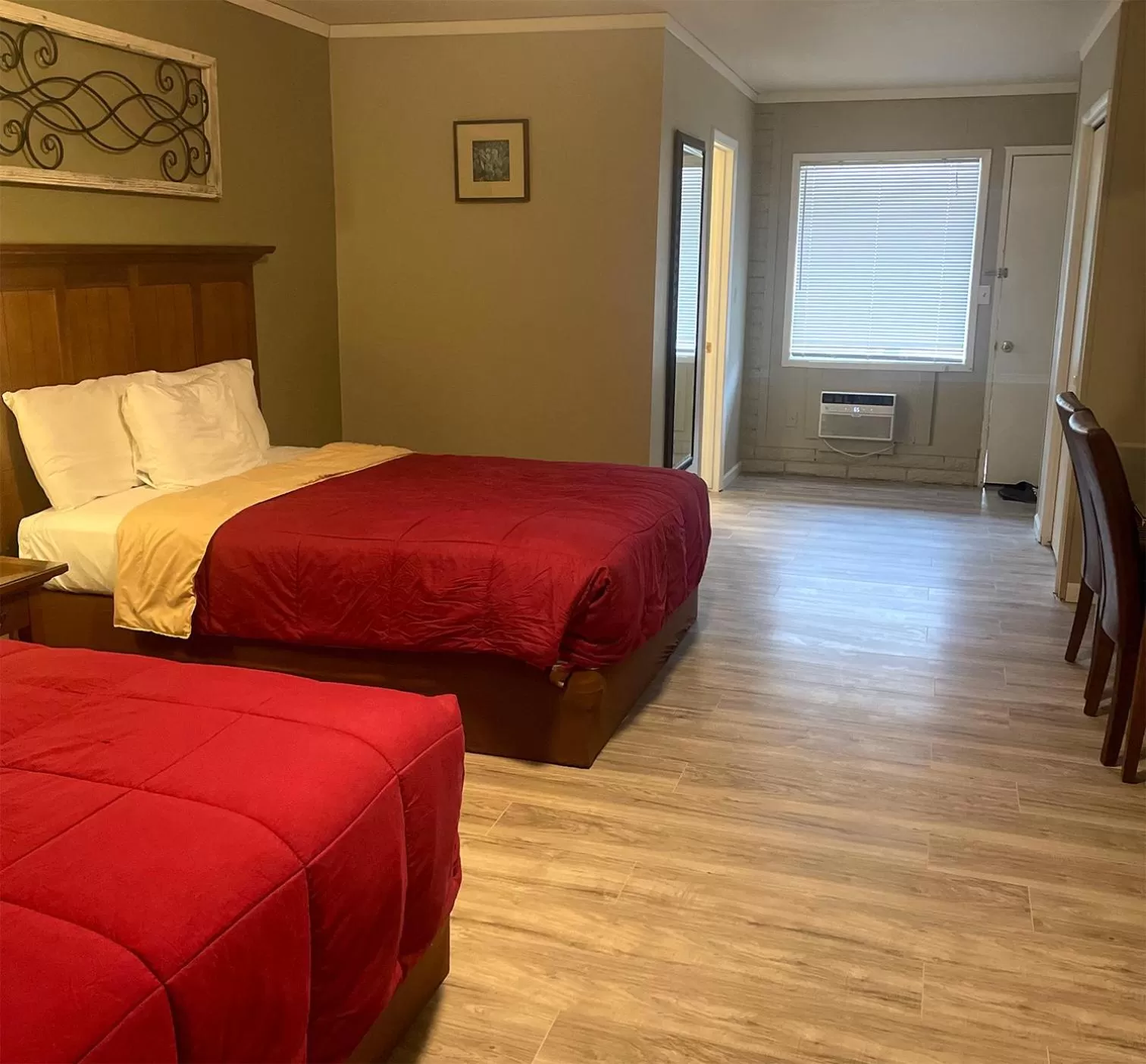 Photo of the whole room, Bed in Roosevelt Resort Park