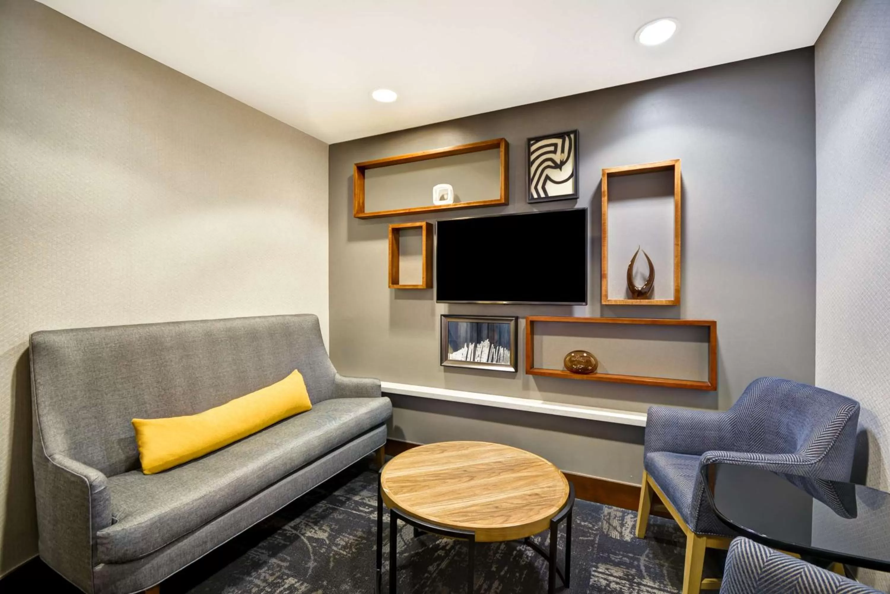 Lobby or reception in Hyatt Place Columbus Worthington