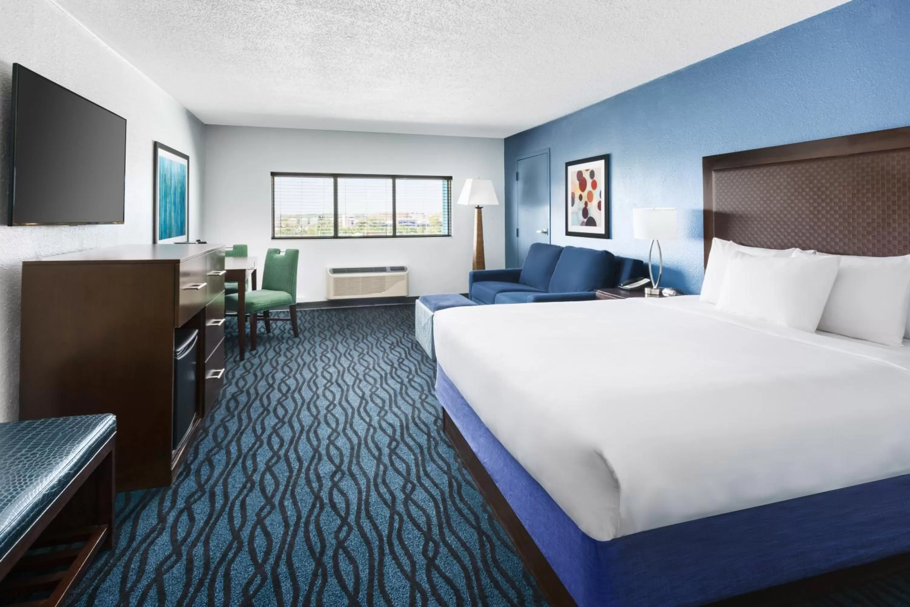 Photo of the whole room, Bed in Coco Key Hotel & Water Park Resort