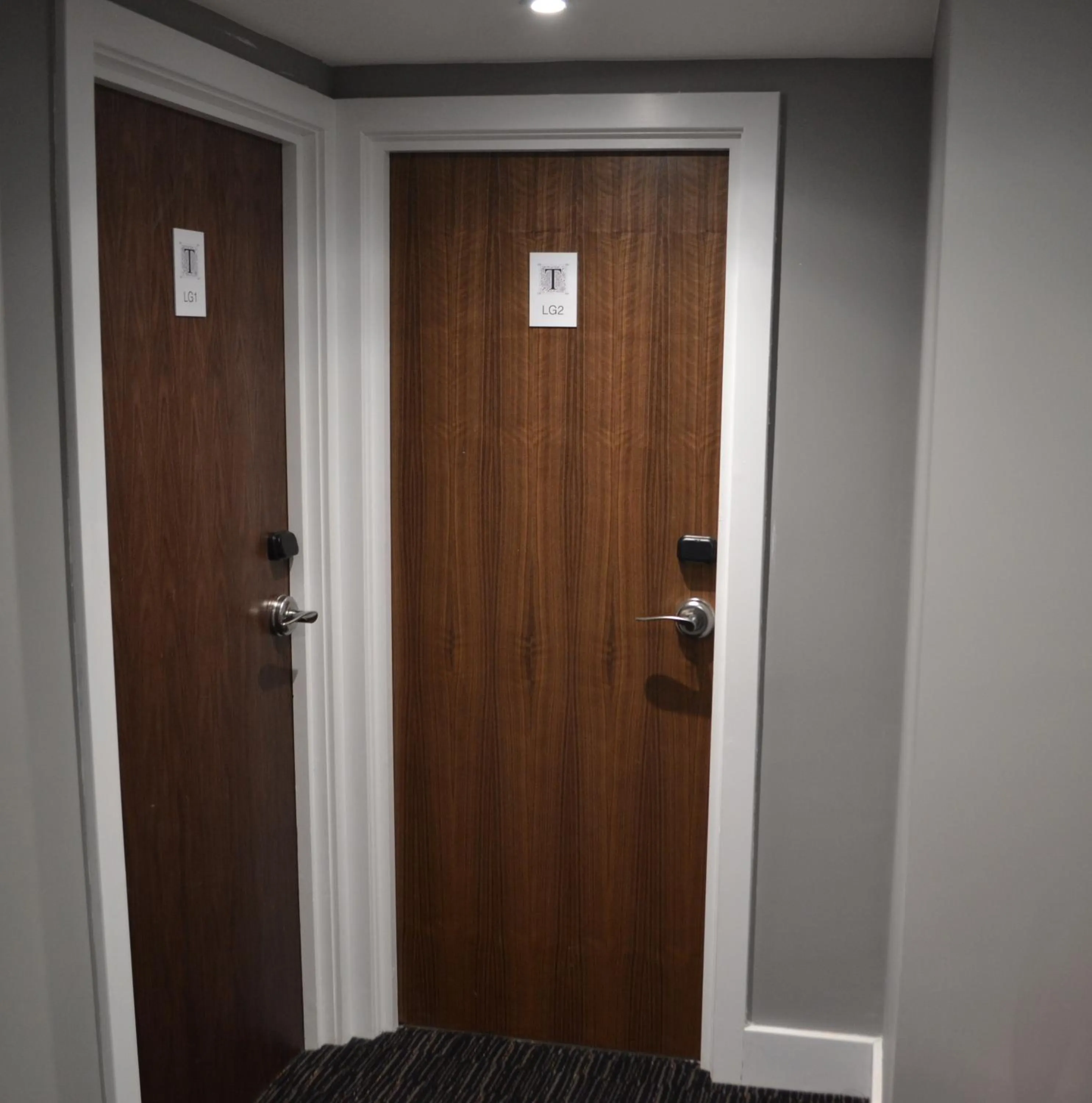 Property building in The Tudor Inn Hotel