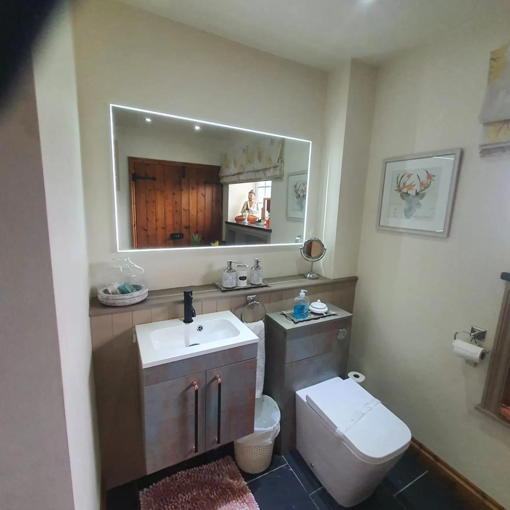 Bathroom in Melorne Farm Guest House