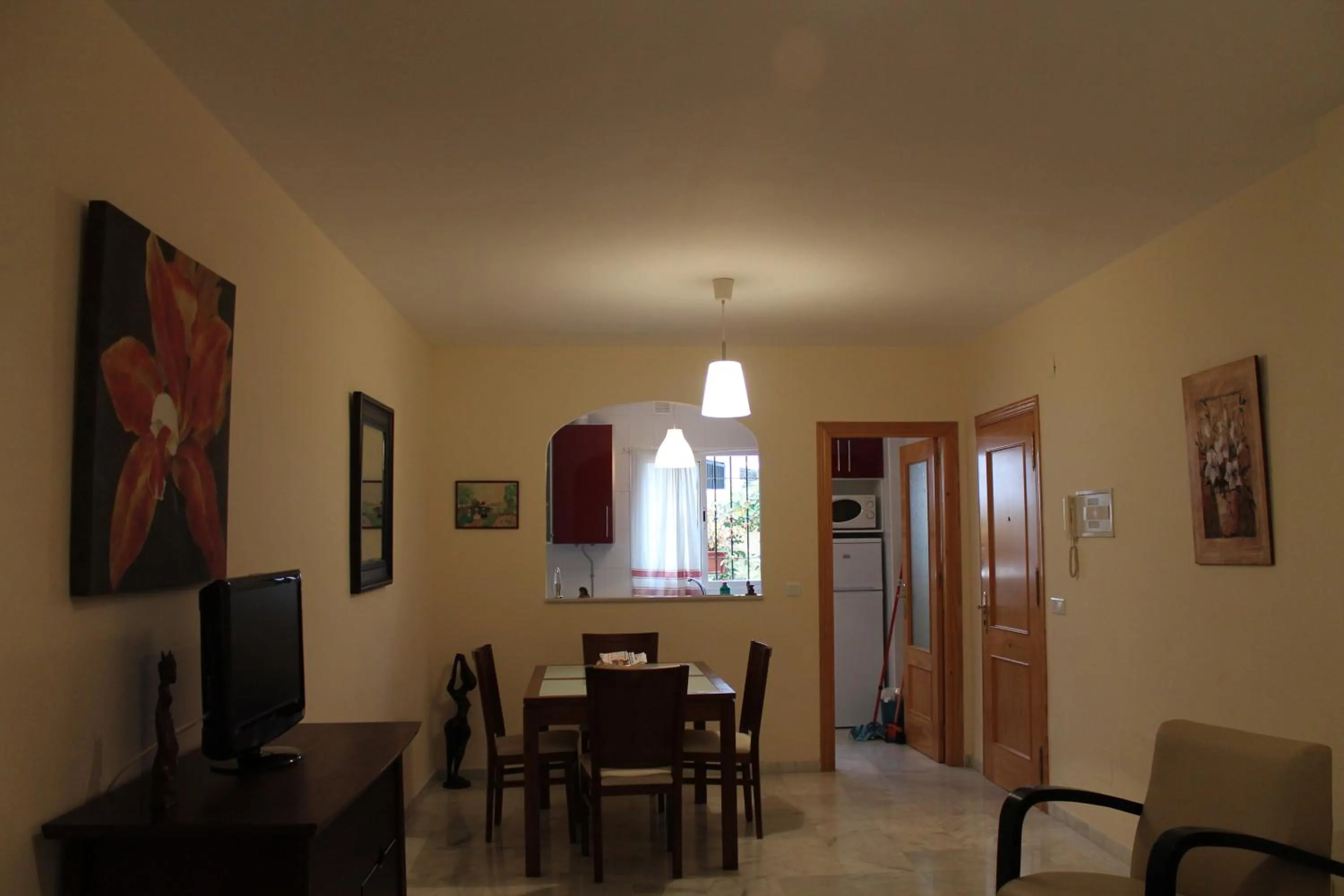 Day in Apartamentos Turísticos Plaza del Olvido