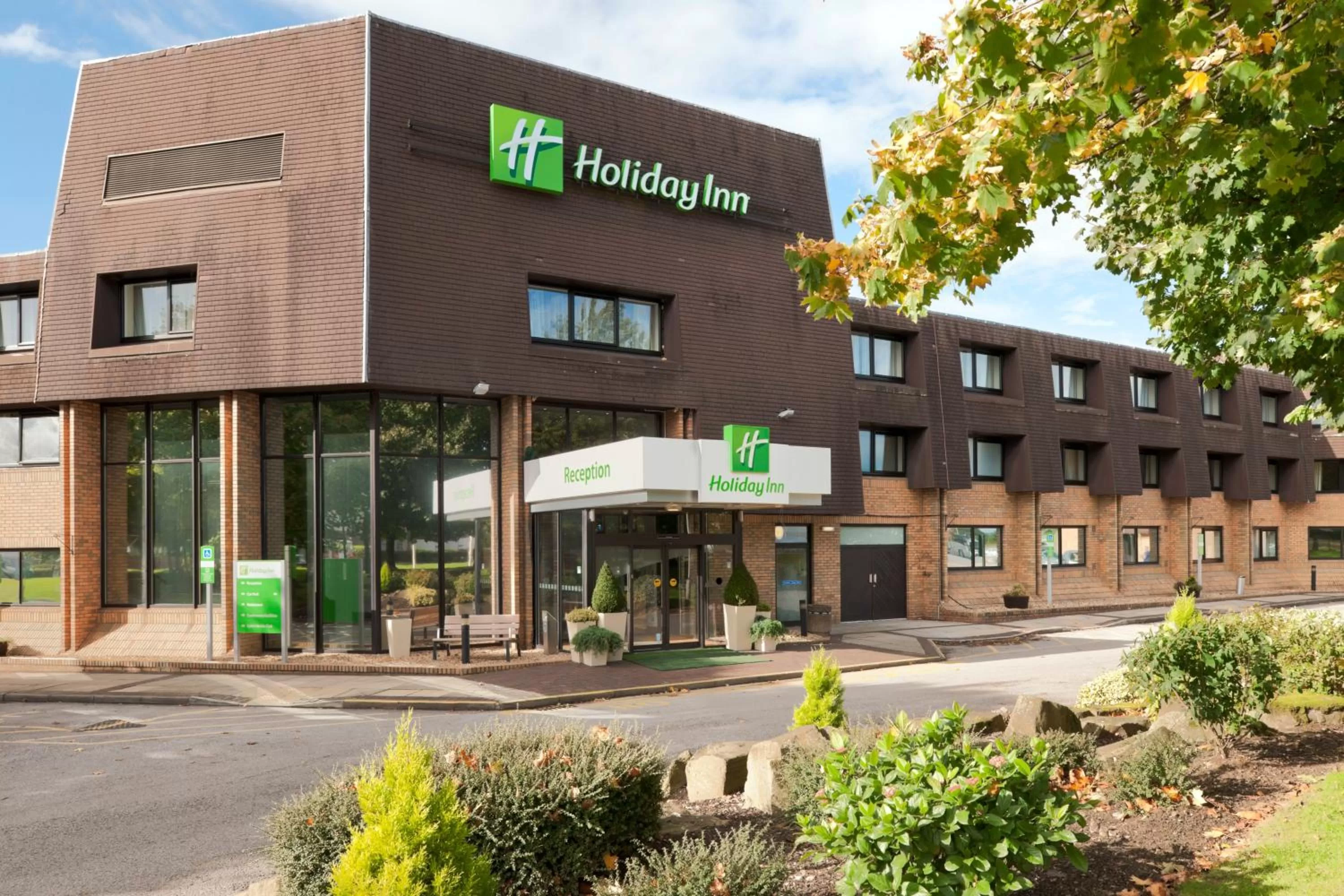 Property building in Holiday Inn Lancaster by IHG