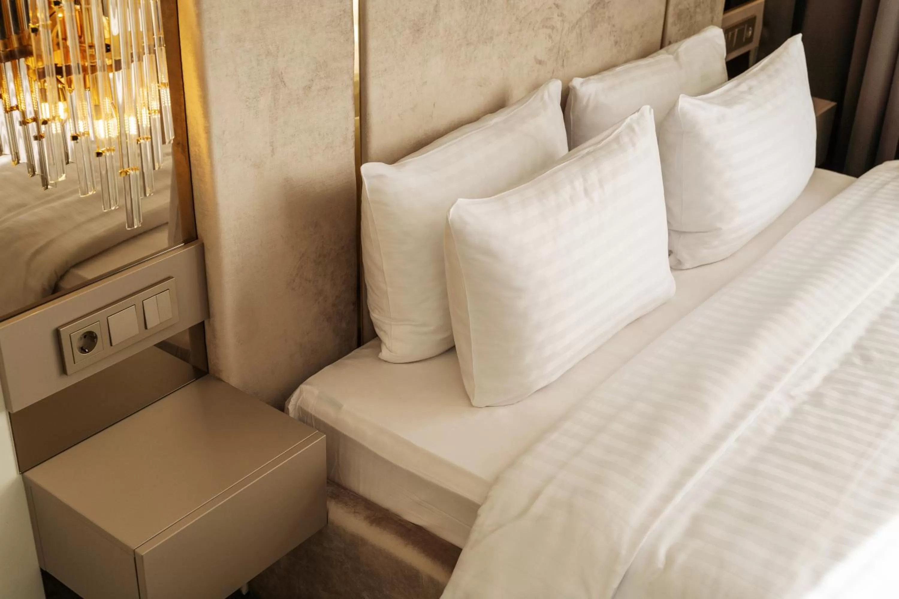 Bed in St Palace Hotel