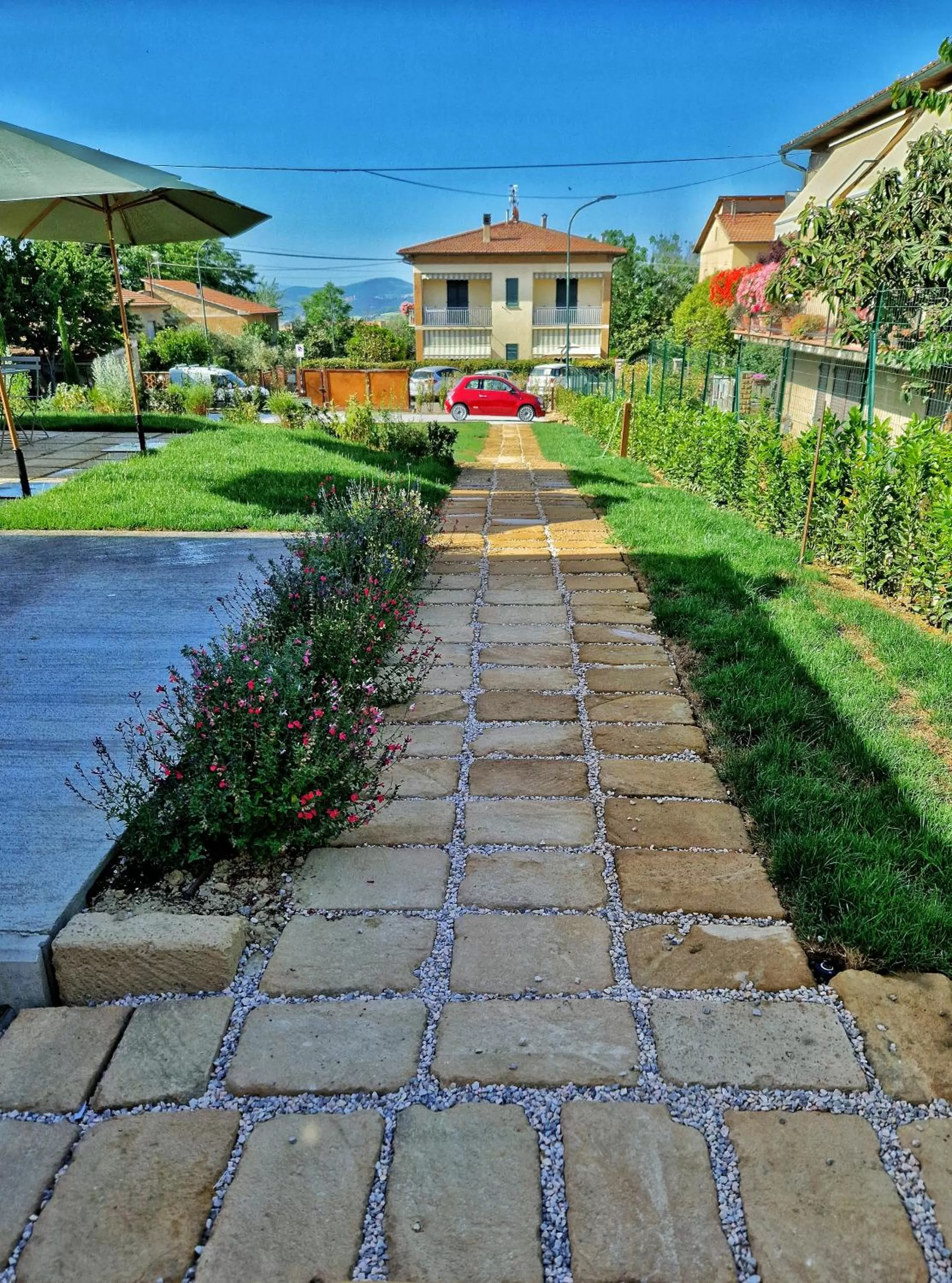 Property Building in GARAGE47 Storica Officina Meccanica LOFT B&B iN PIENZA