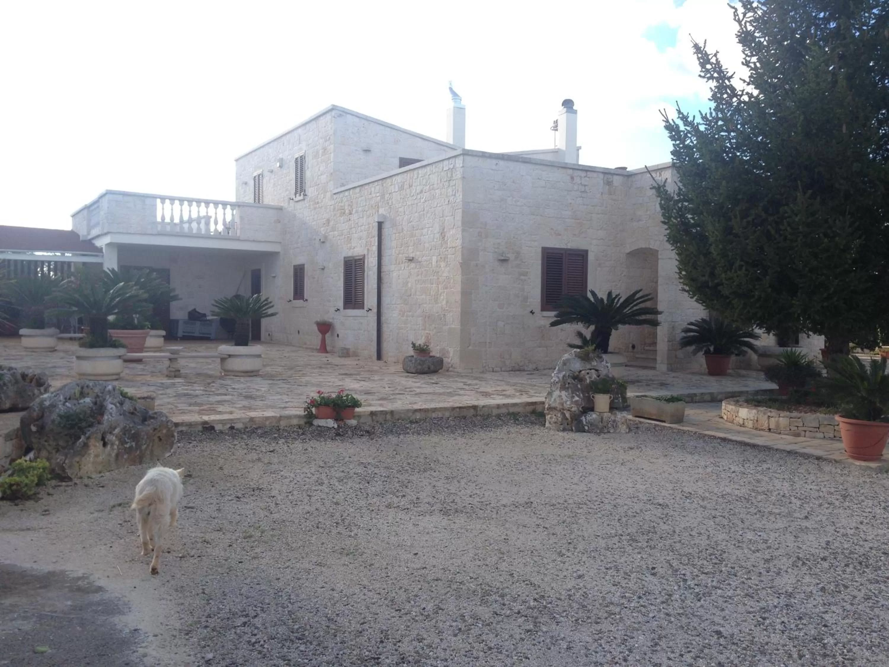 Facade/entrance, Property Building in B&B Villa Grassi
