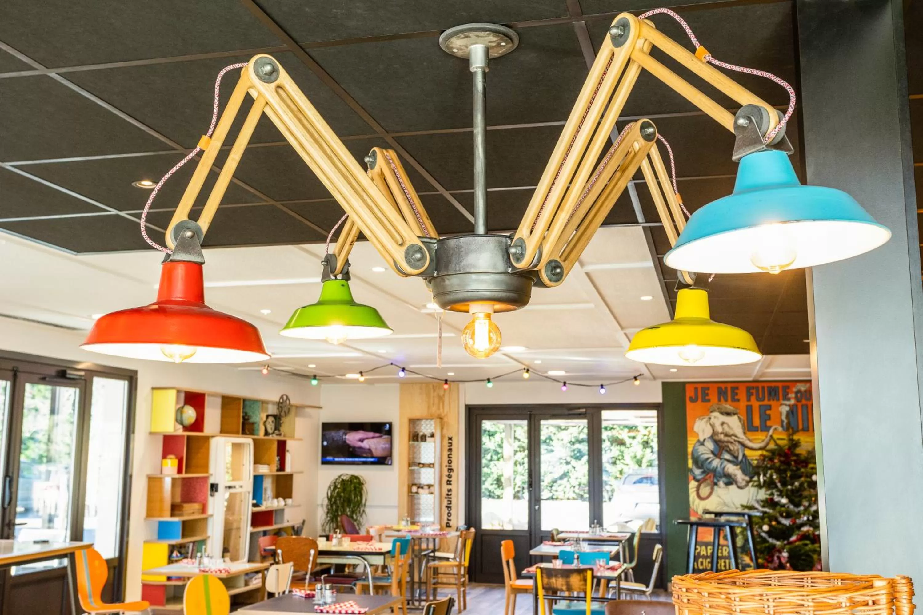 Lobby or reception in greet hôtel Angoulême