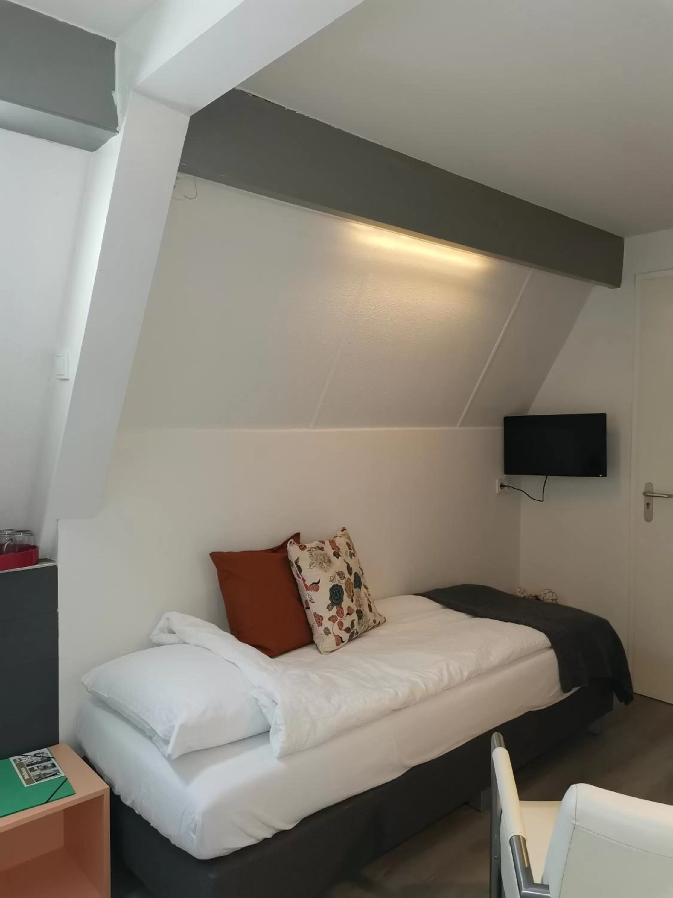 Bedroom, Bed in B&B Bovenweg