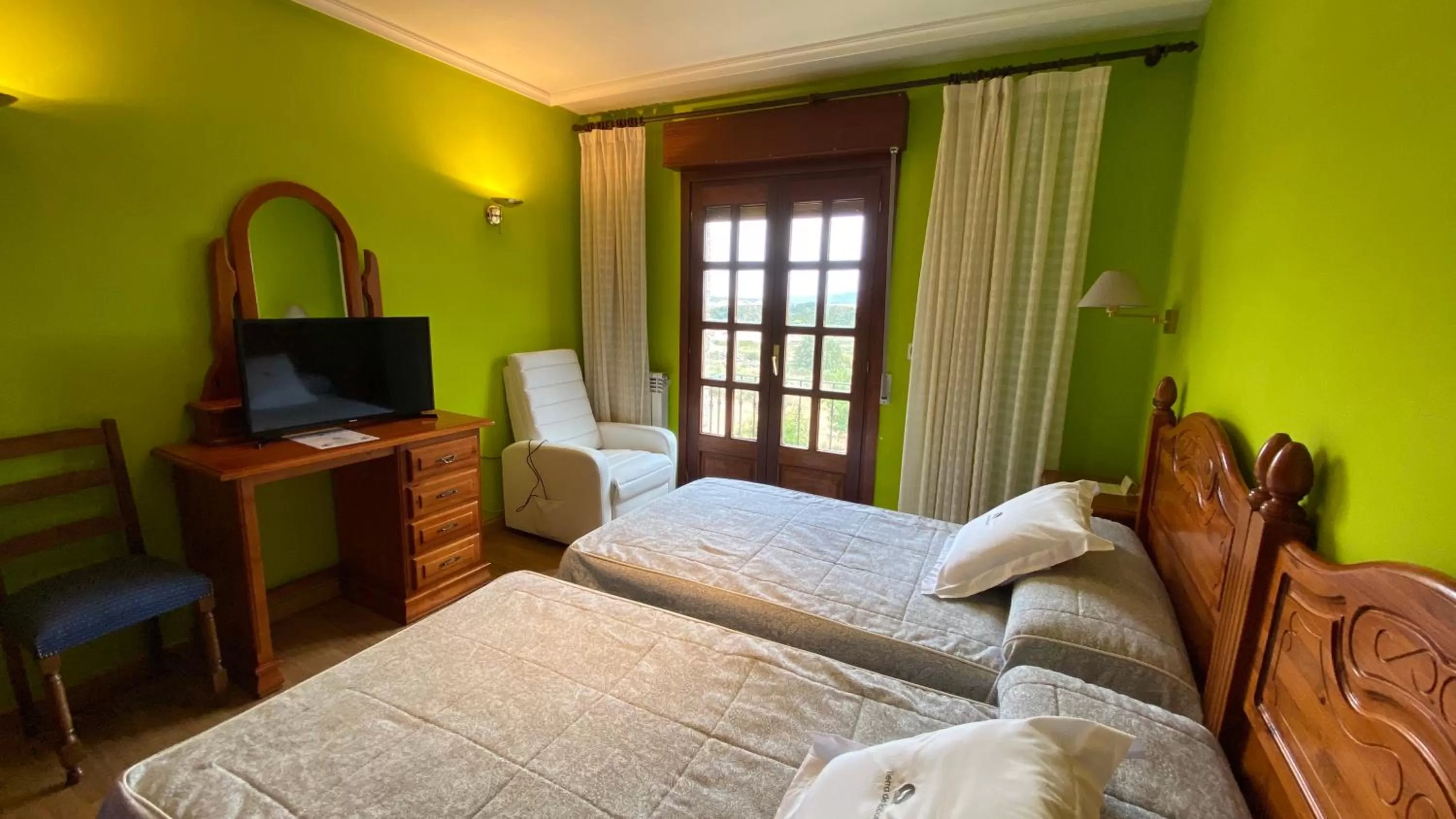 Bedroom, Bed in Tierra De Lobos