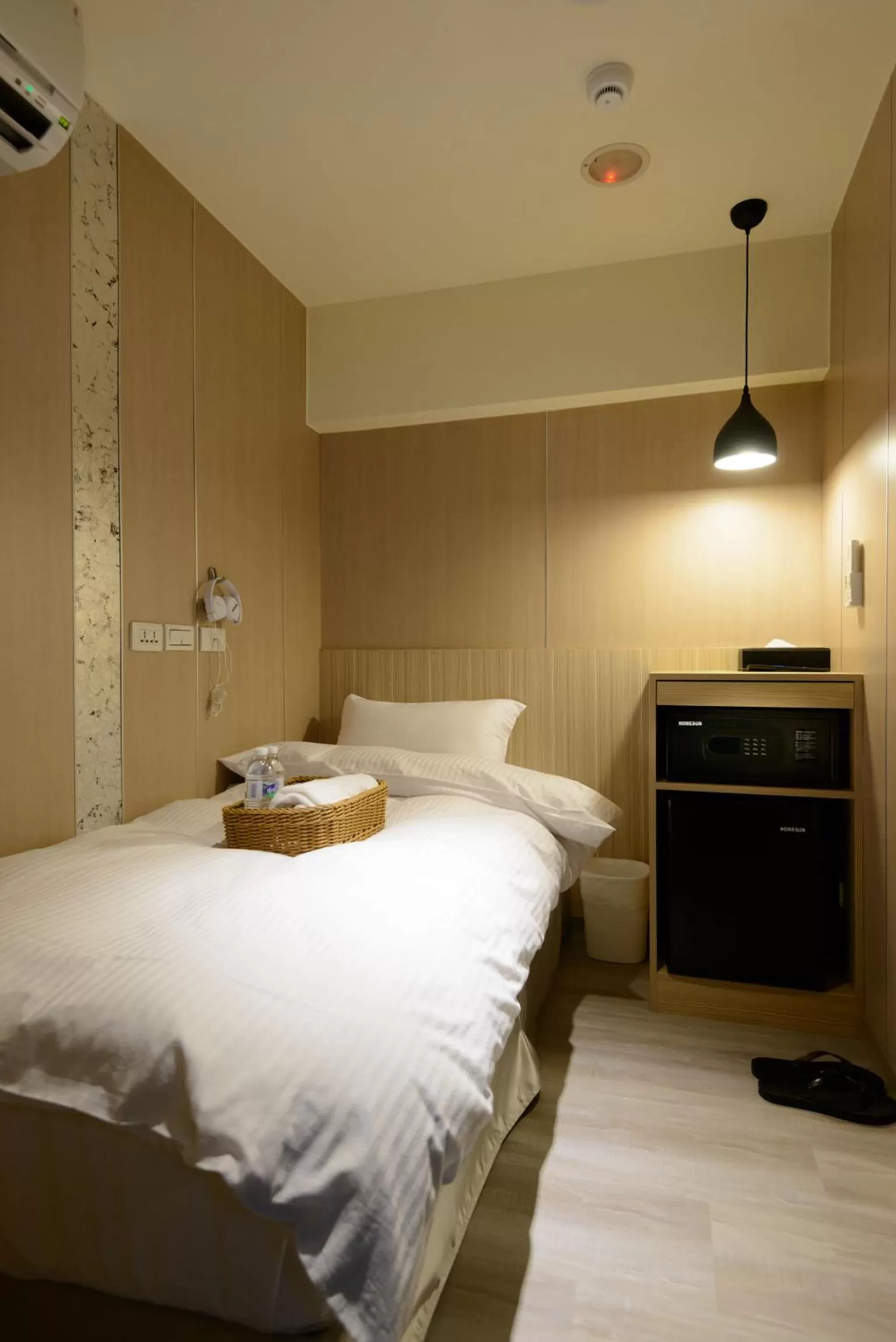 Photo of the whole room, Bed in Poshpacker Hotel