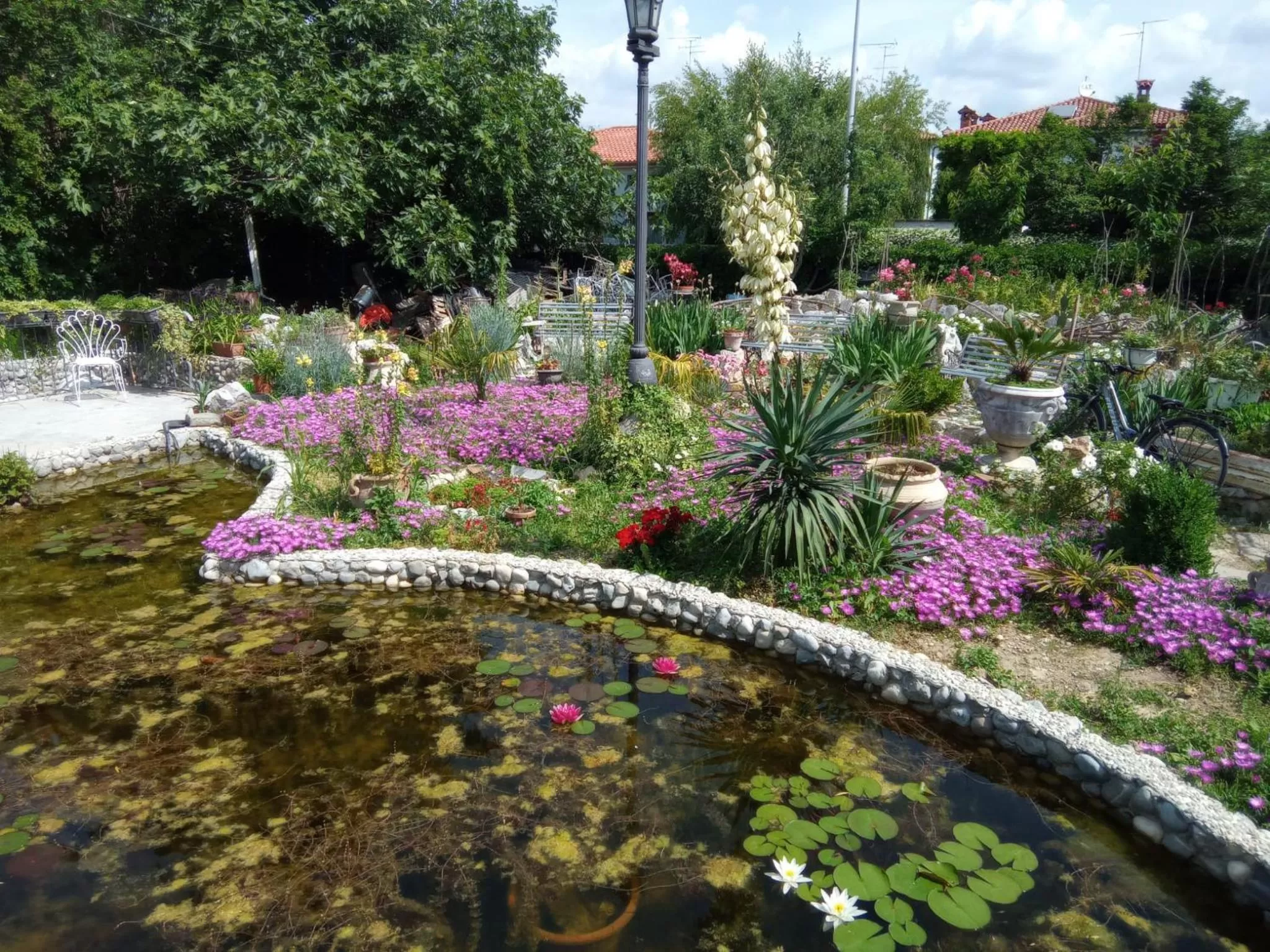 Garden in Villa Fiorita