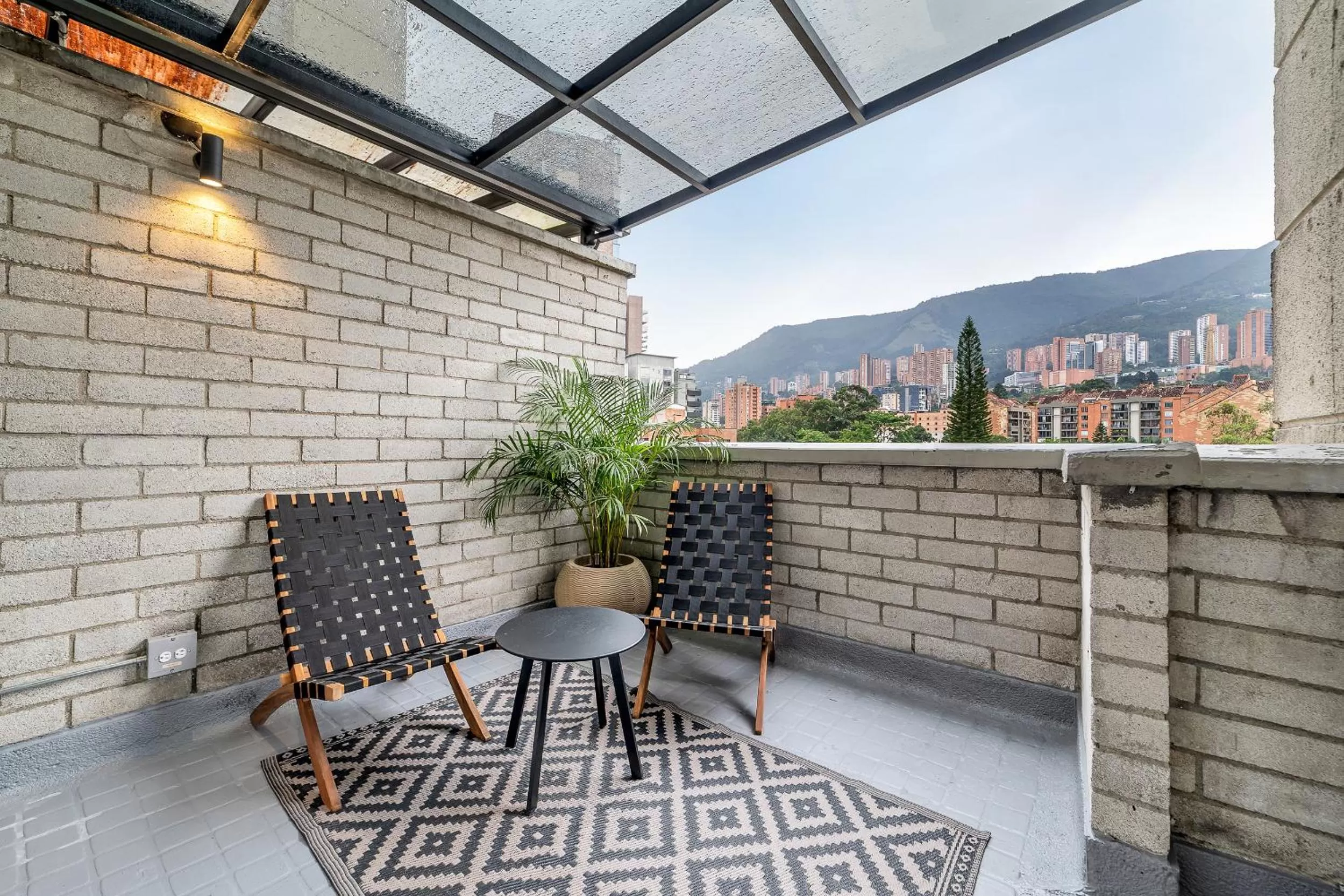 Balcony/Terrace in Apartamentos Poblado Alejandría by HOUSY HOST