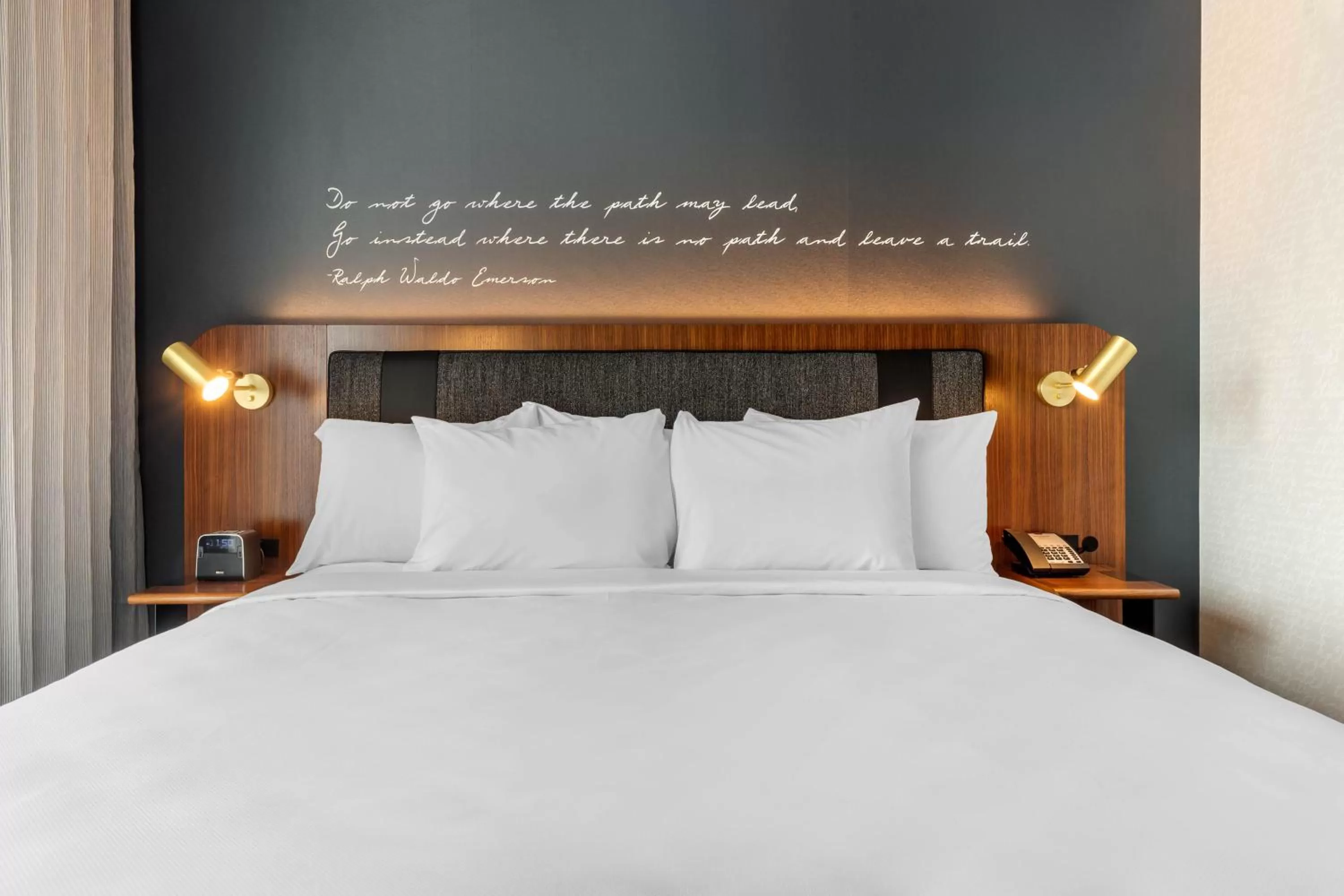 Bed in Cambria Hotel Boston Downtown - Seaport