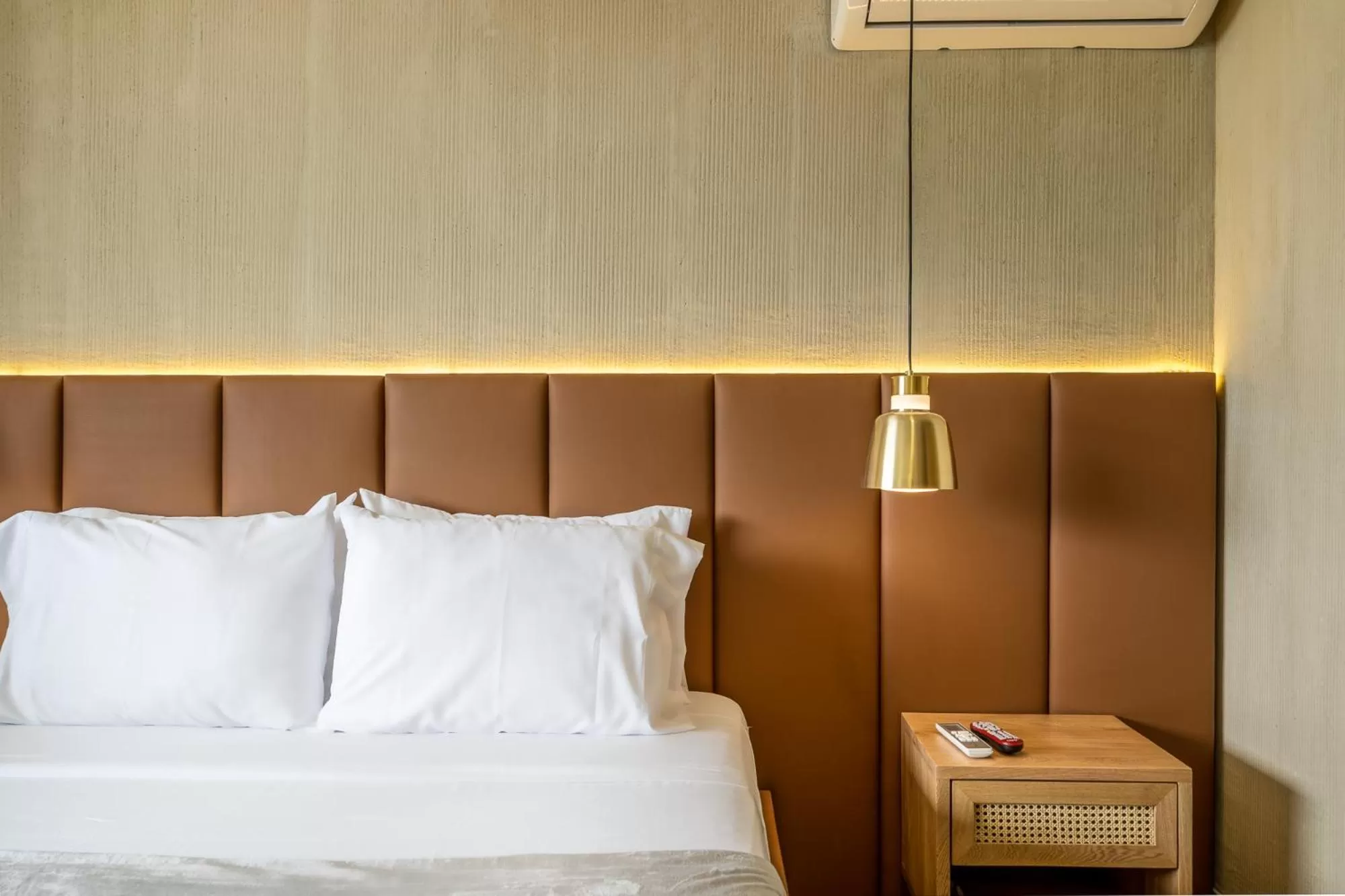 Bedroom, Bed in Apartamentos Go Living & Suites by HOUSY HOST