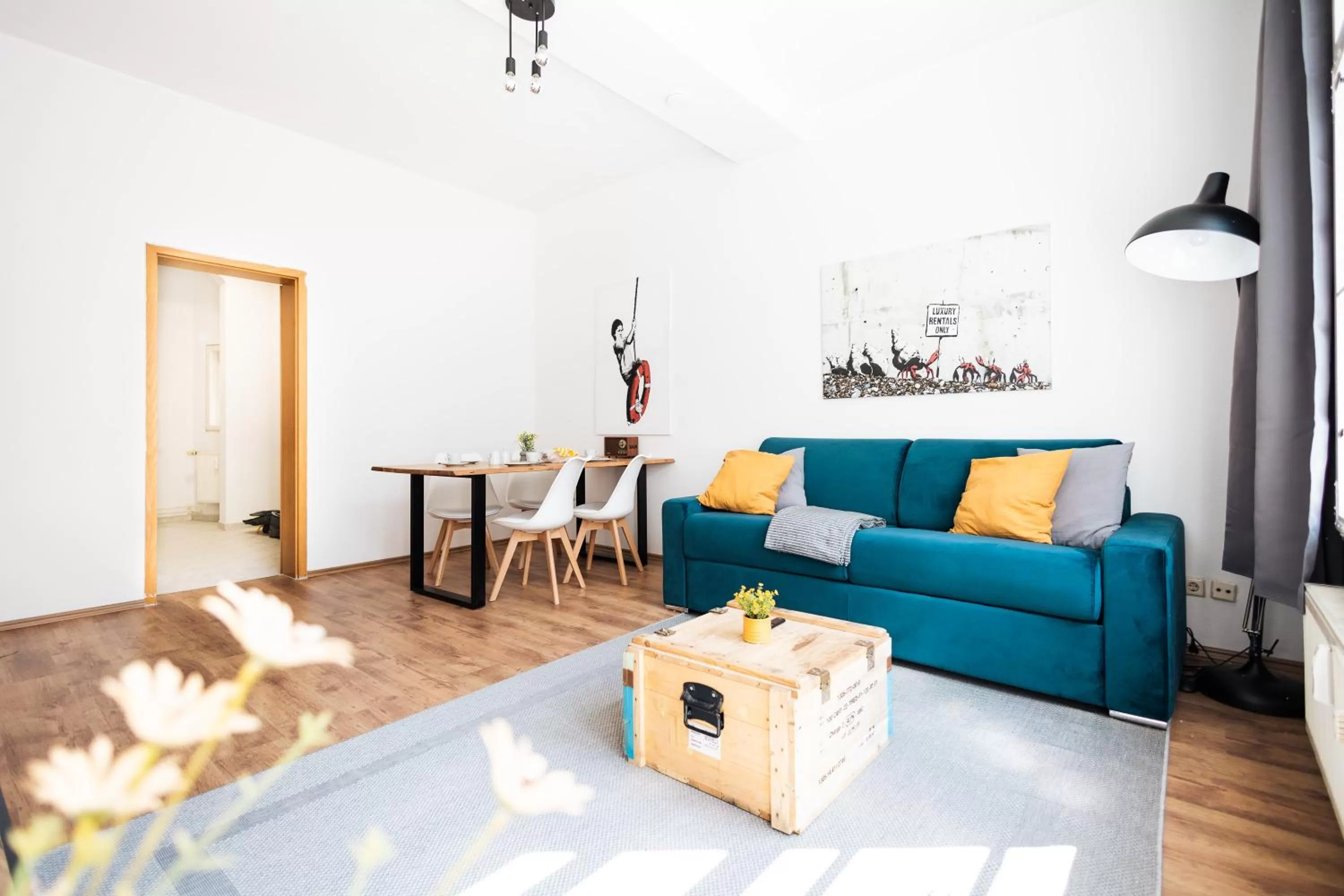 Living room in Apartments an der Oper - Innenstadt - Zentral - Küche - Wifi - Powered by Ko-Living