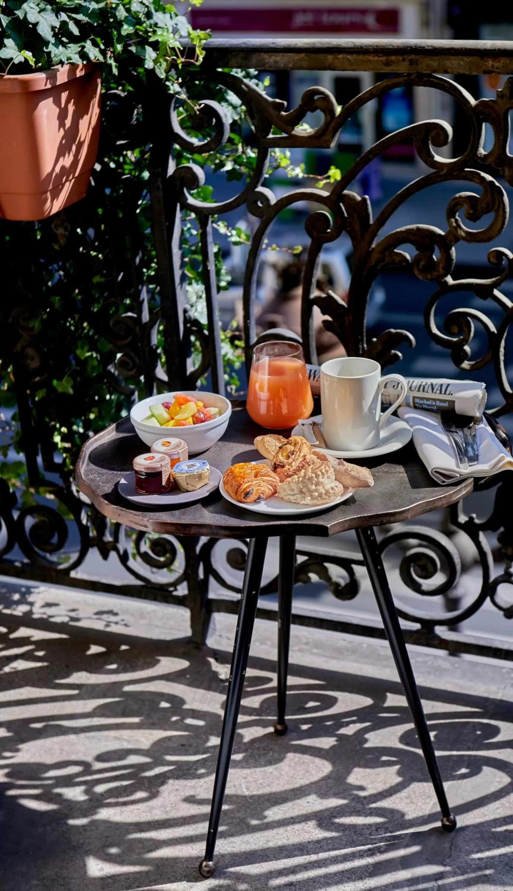 Spring in Edouard 7 Paris Opéra
