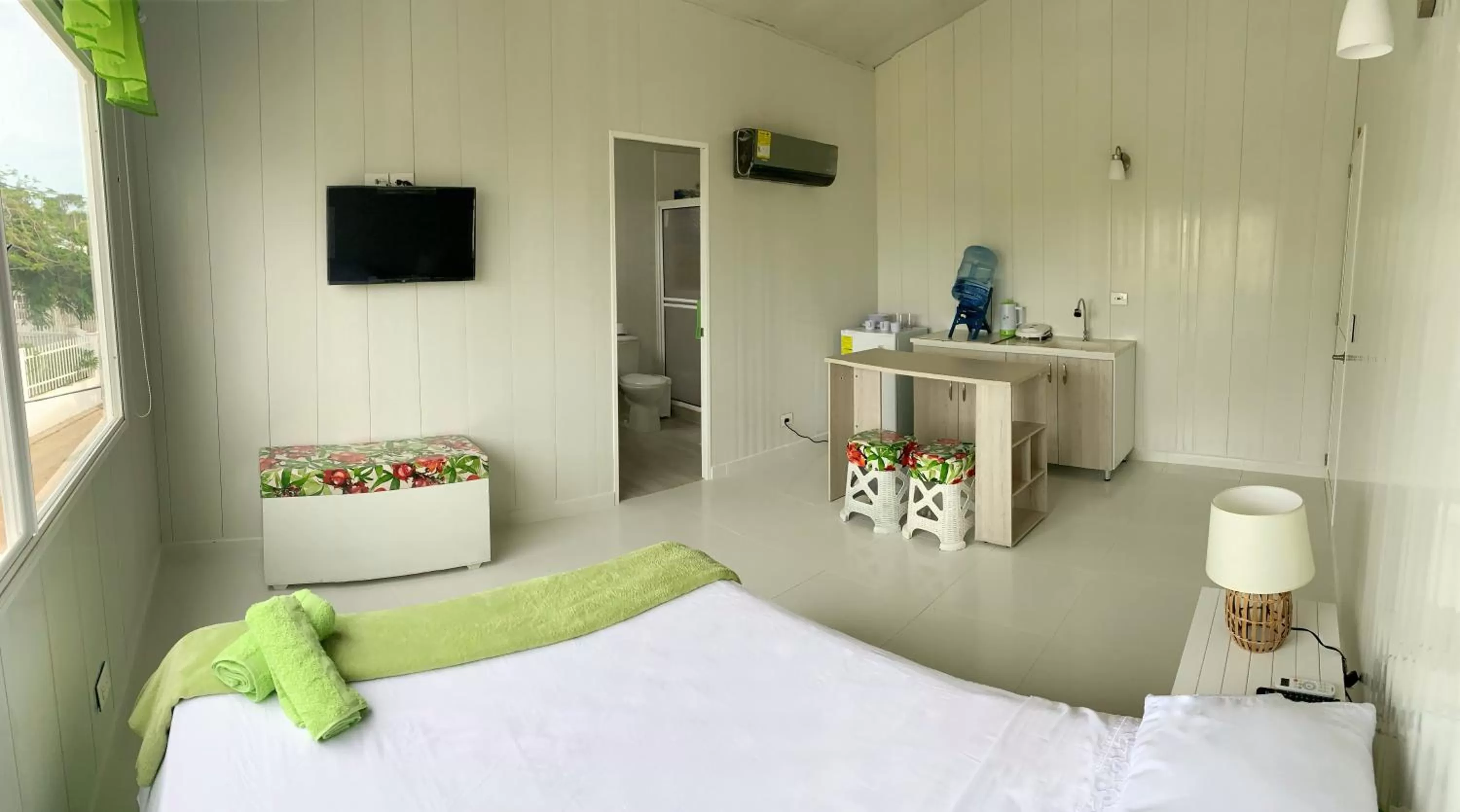 Bed in Tropical Coral