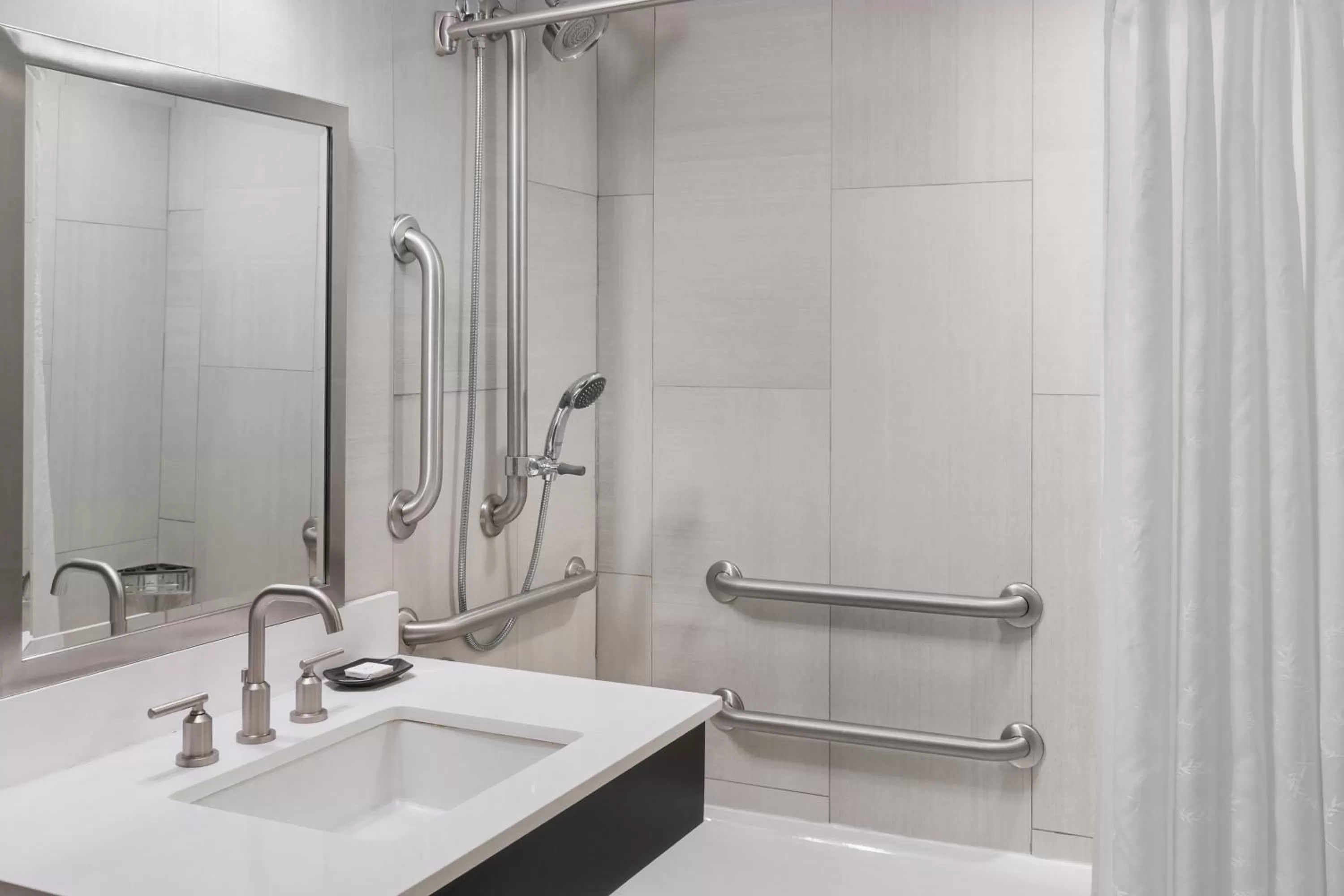 Bathroom in Sheraton Syracuse University Hotel and Conference Center