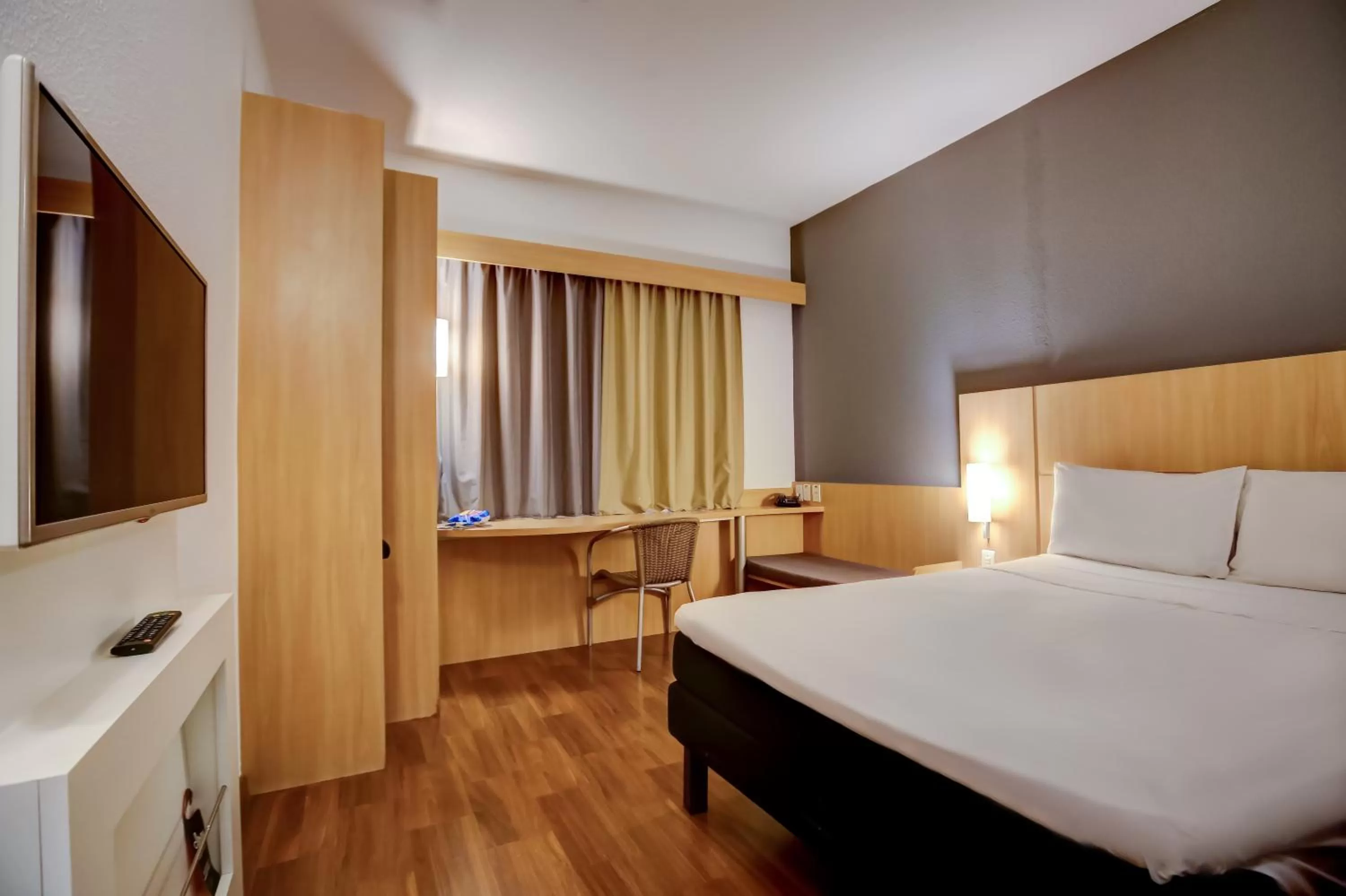 Bed in ibis Vitoria Praia do Canto