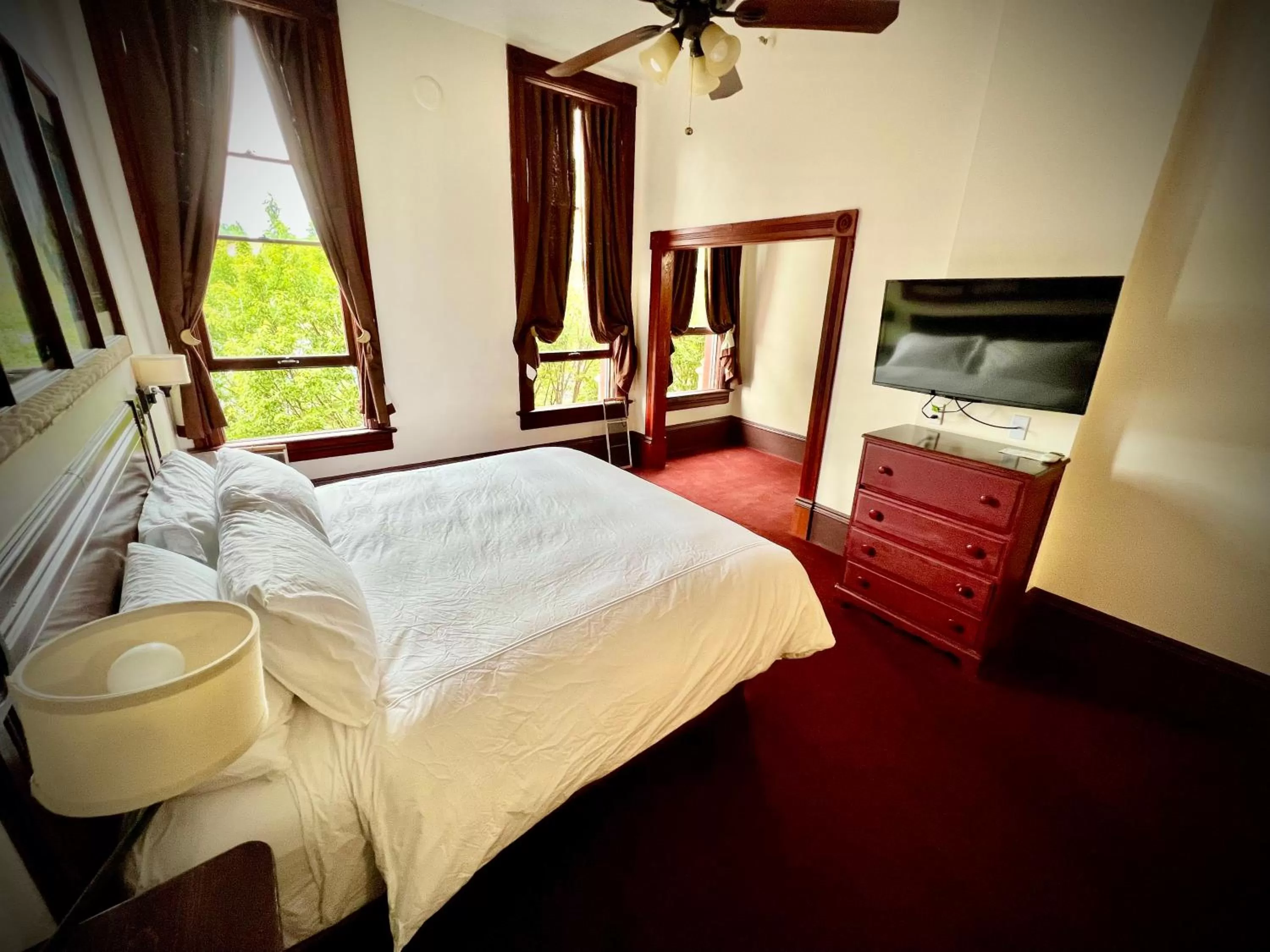 TV/Entertainment Center in The Monarch Hotel