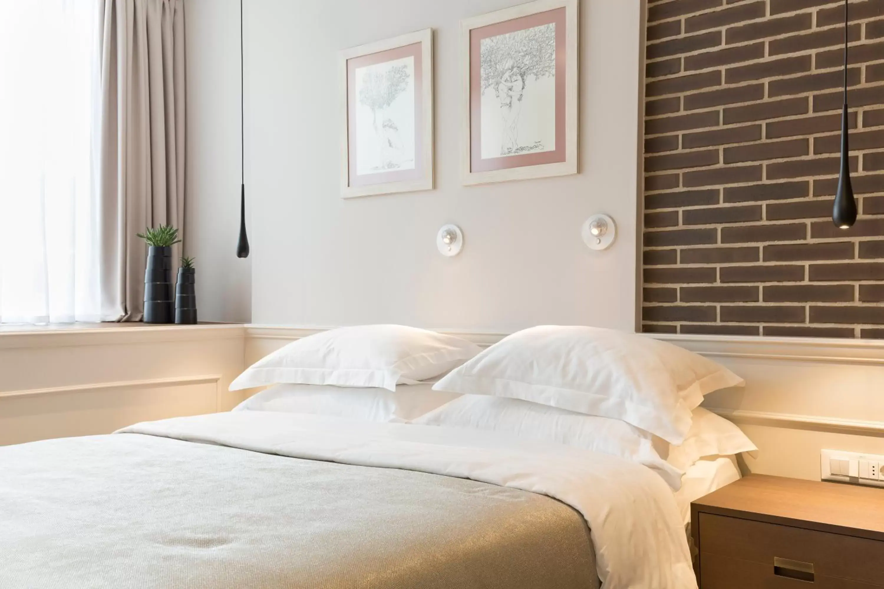 Superior Double Room in Envoy Hotel Superior Double Room in Envoy Hotel