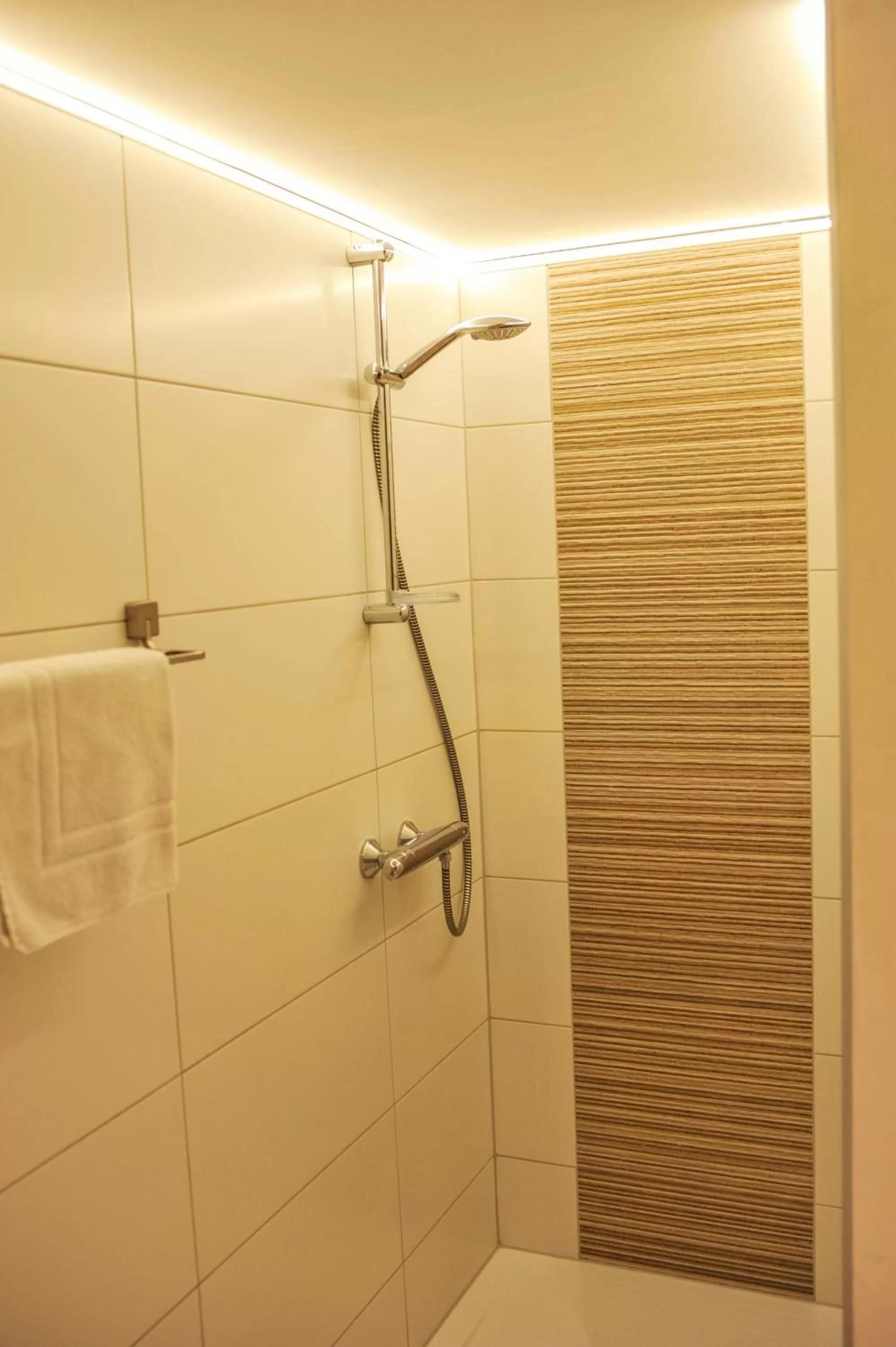 Bathroom in B&B De Dubbelmolen