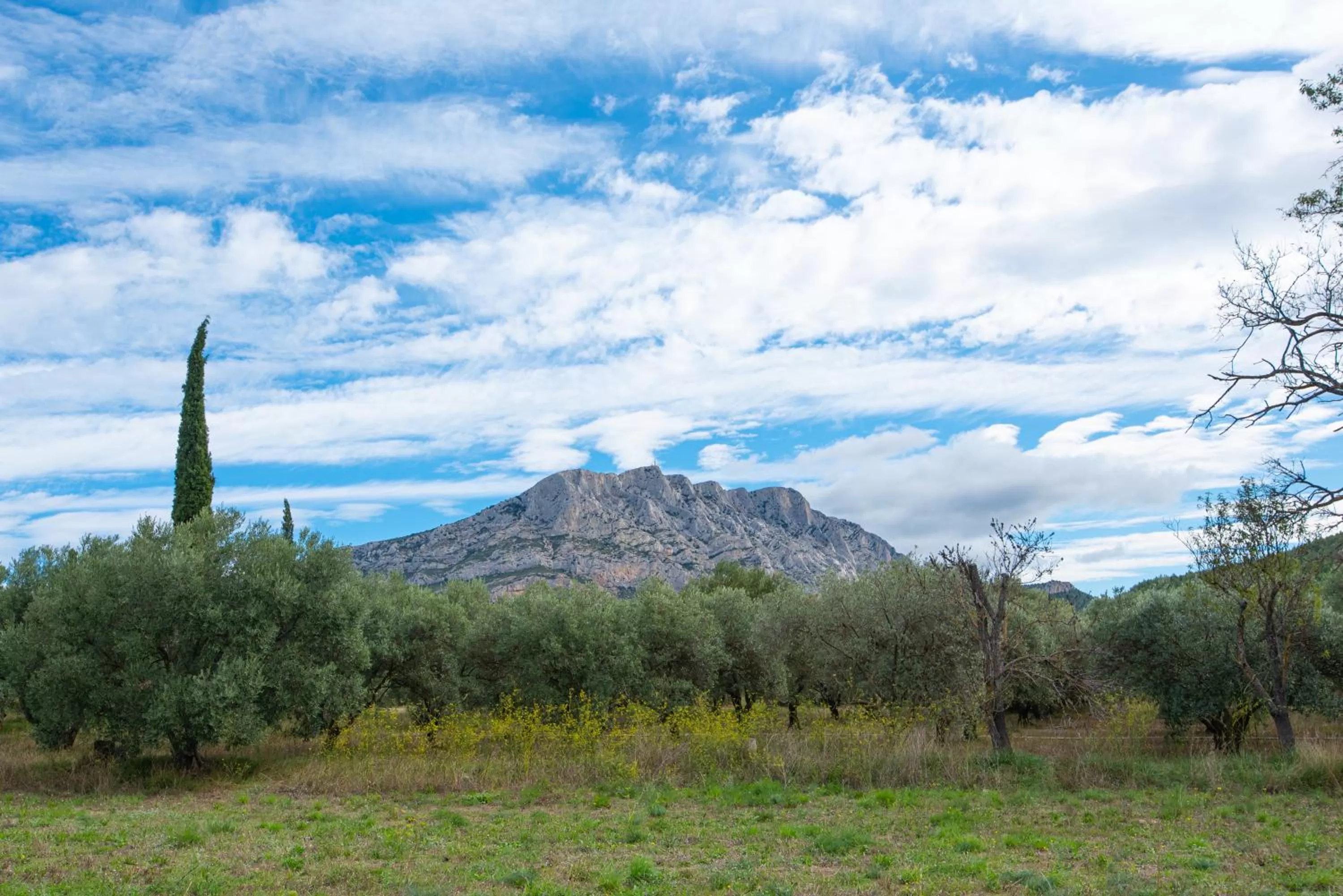 Nearby landmark in Comfort Aparthotel Aix Le Tholonet