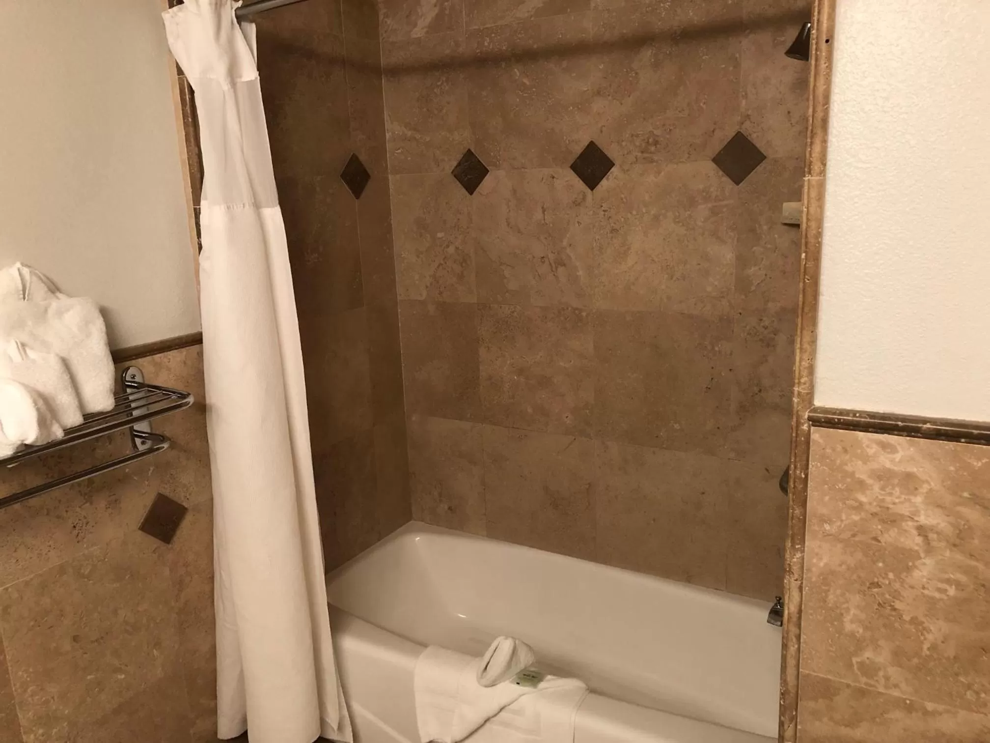 Shower in Little Sur Inn