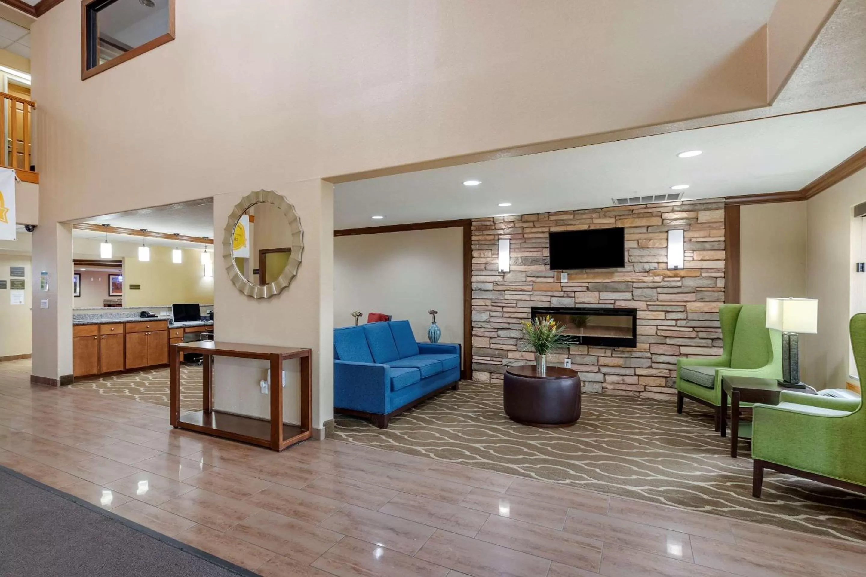 Lobby or reception in Comfort Inn & Suites Cedar Rapids North - Collins Road